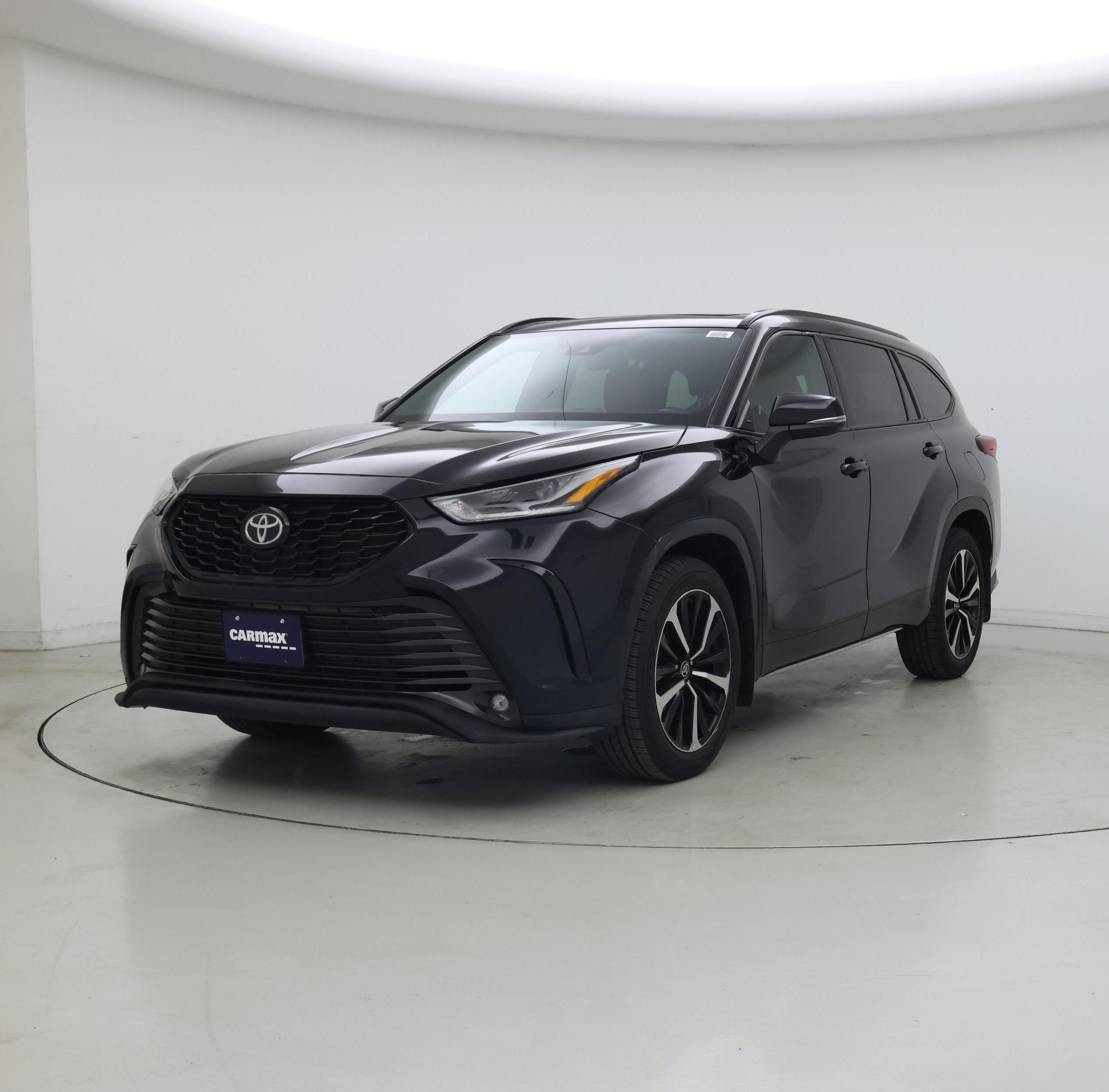 Thumbnail: 2022 Toyota Highlander - 4