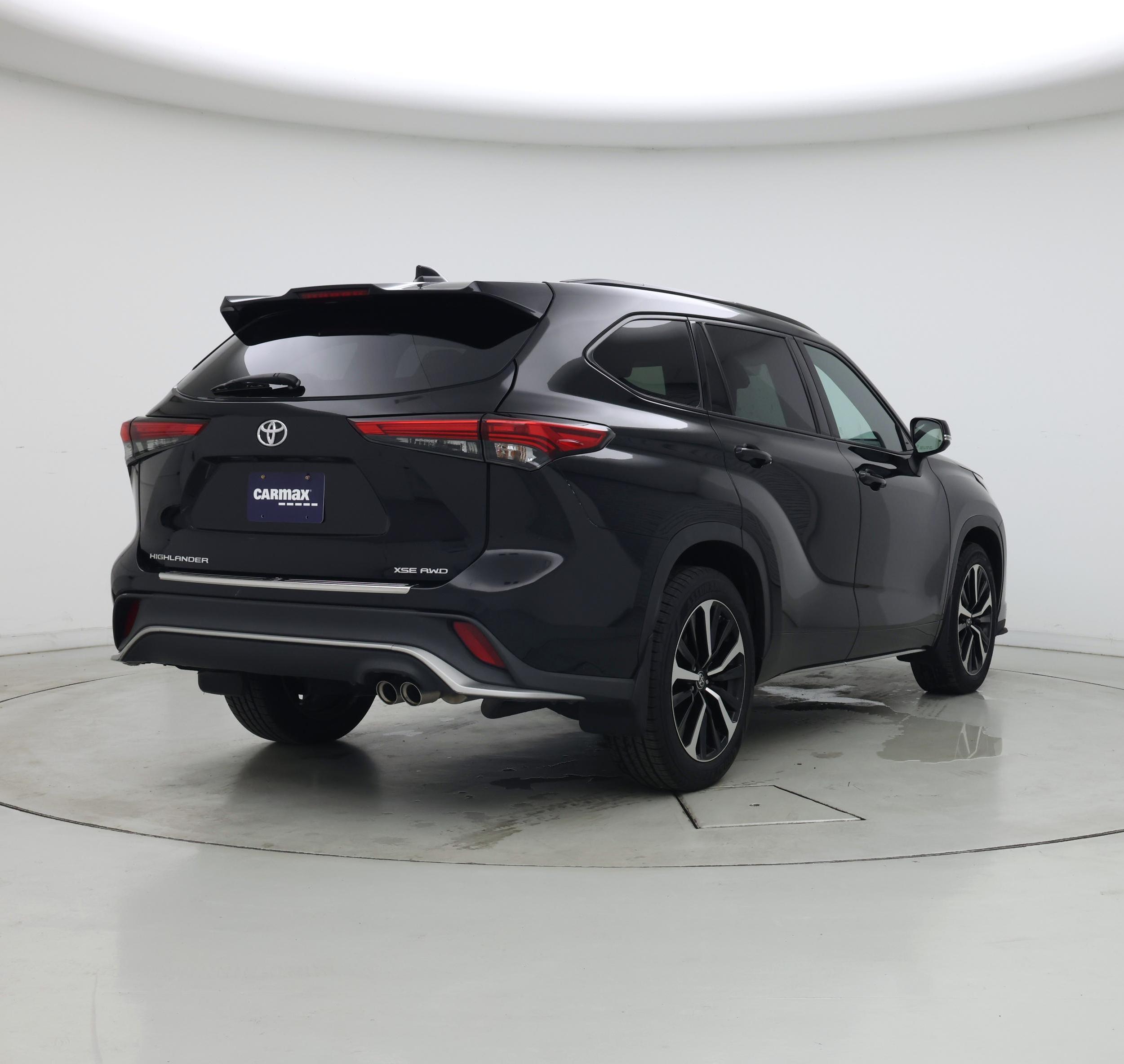 Thumbnail: 2022 Toyota Highlander - 8