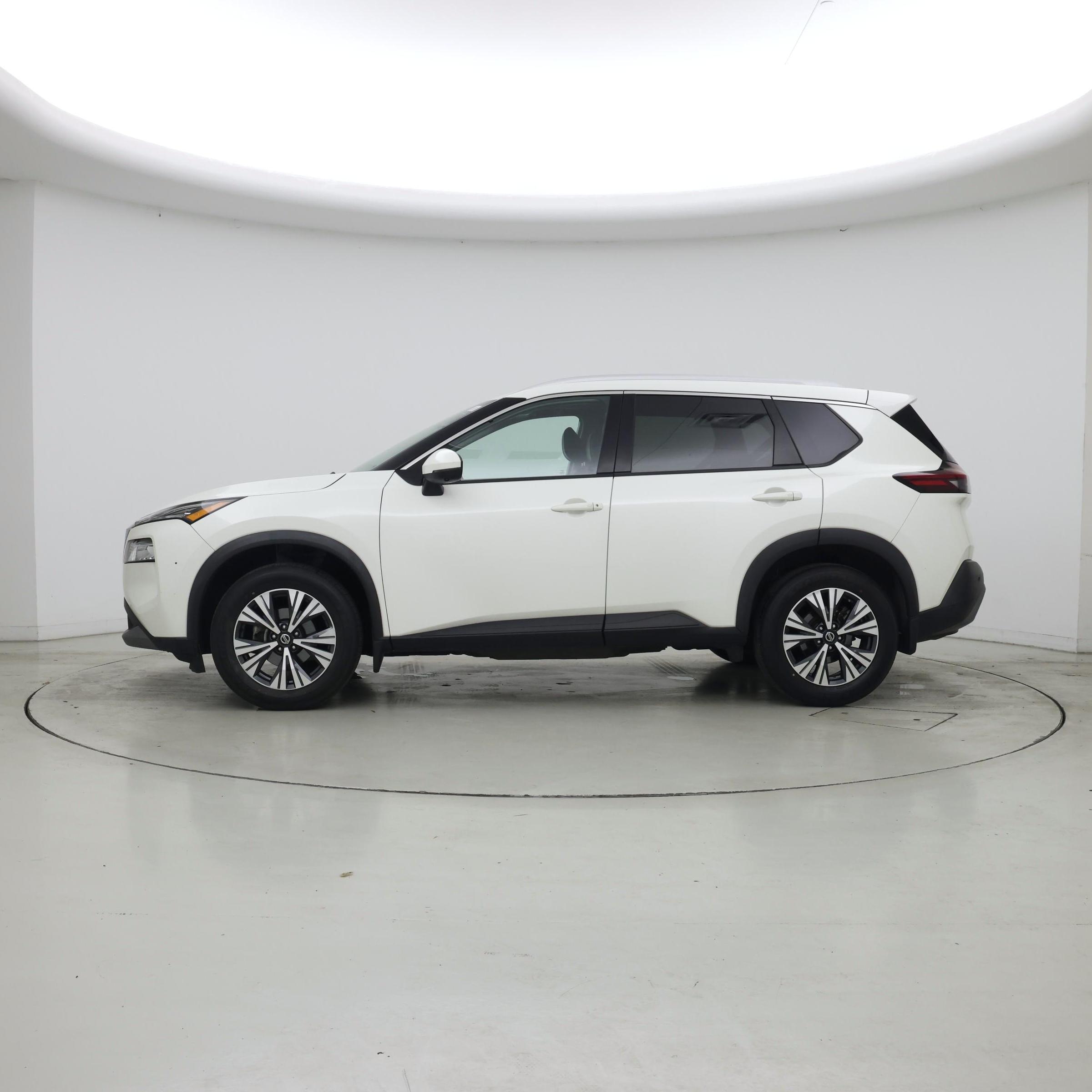 Thumbnail: 2021 Nissan Rogue - 3