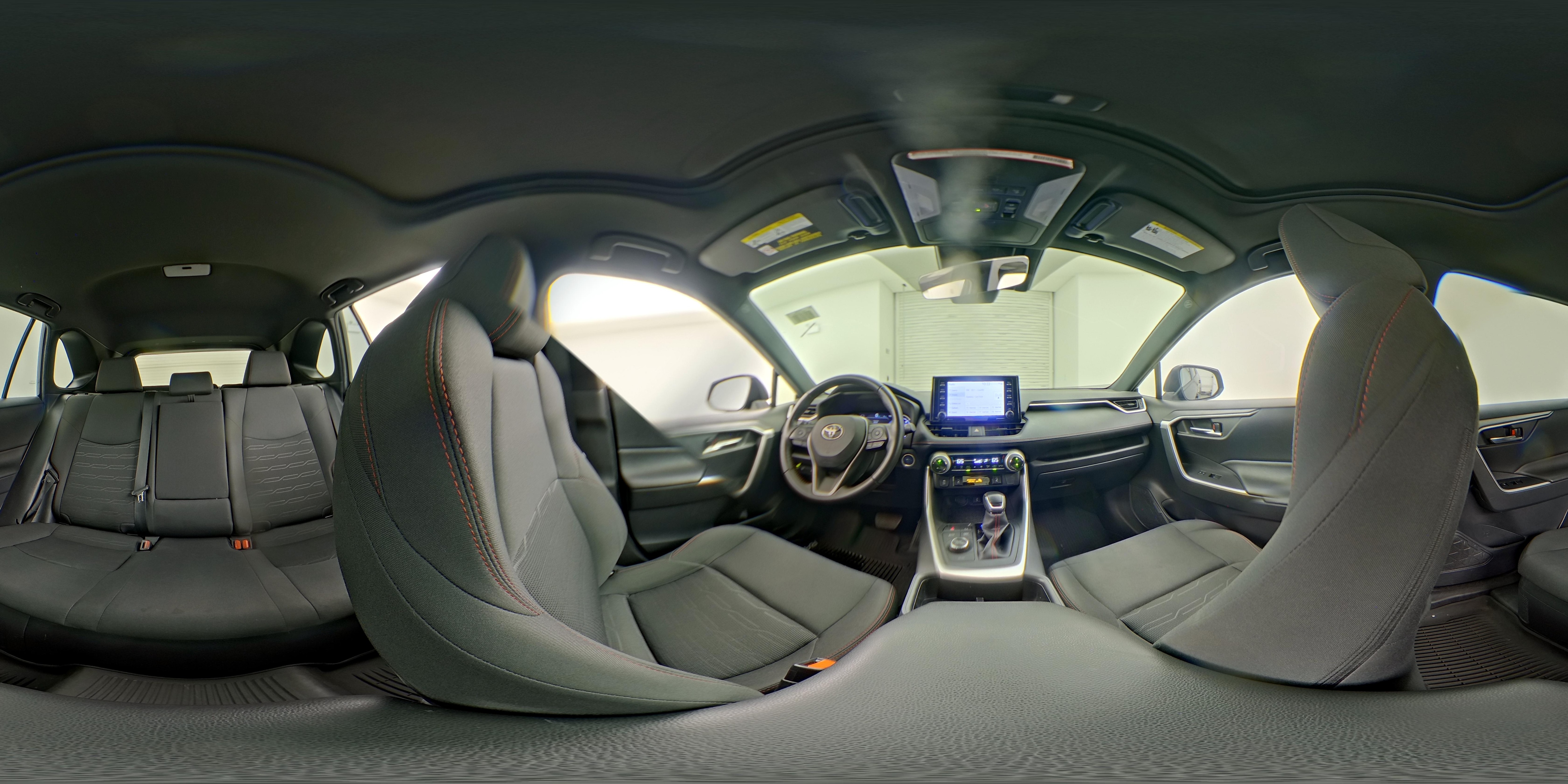 2022 Toyota RAV4 SE - Photo 26