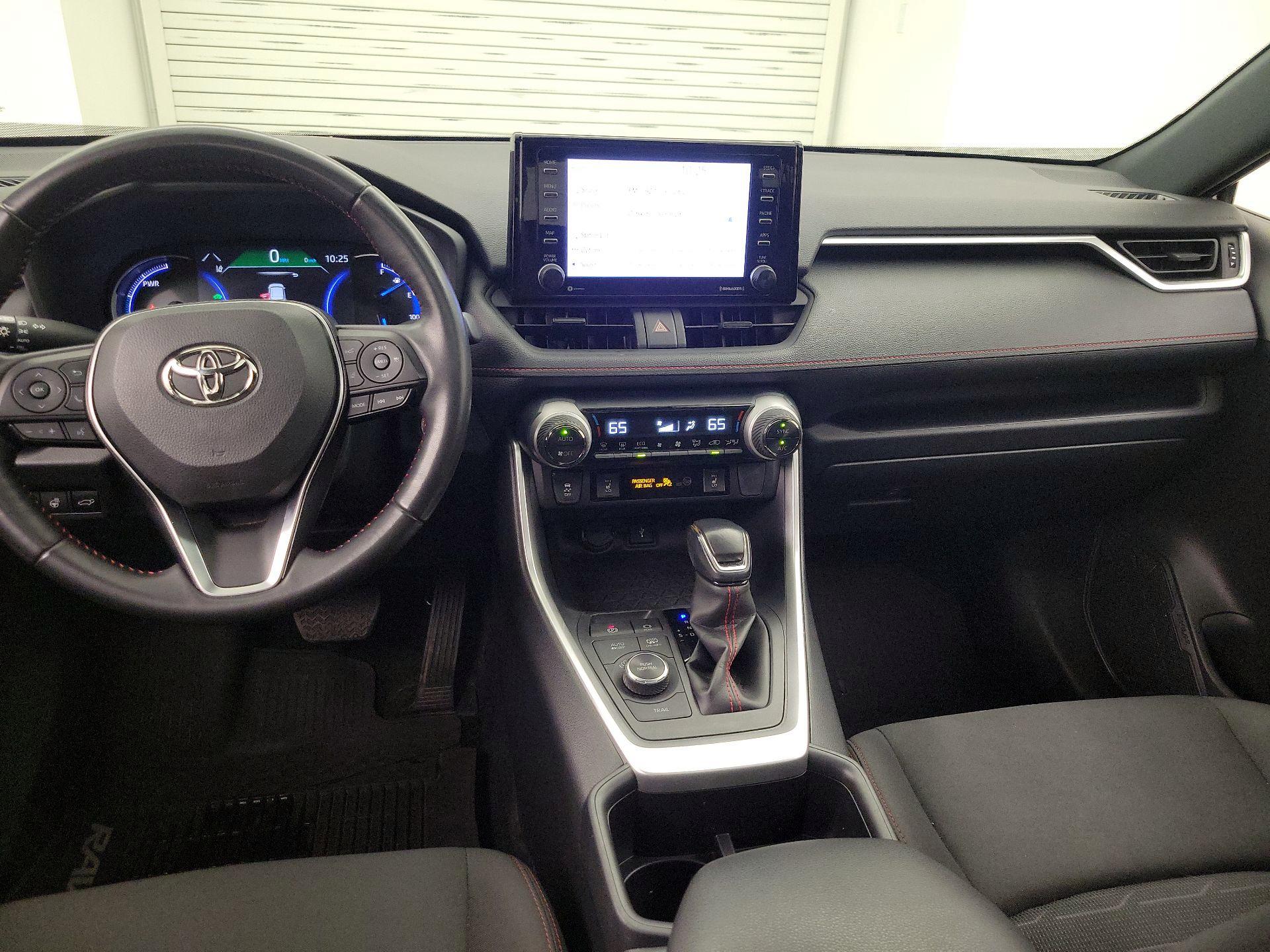 Thumbnail: 2022 Toyota RAV4 - 9