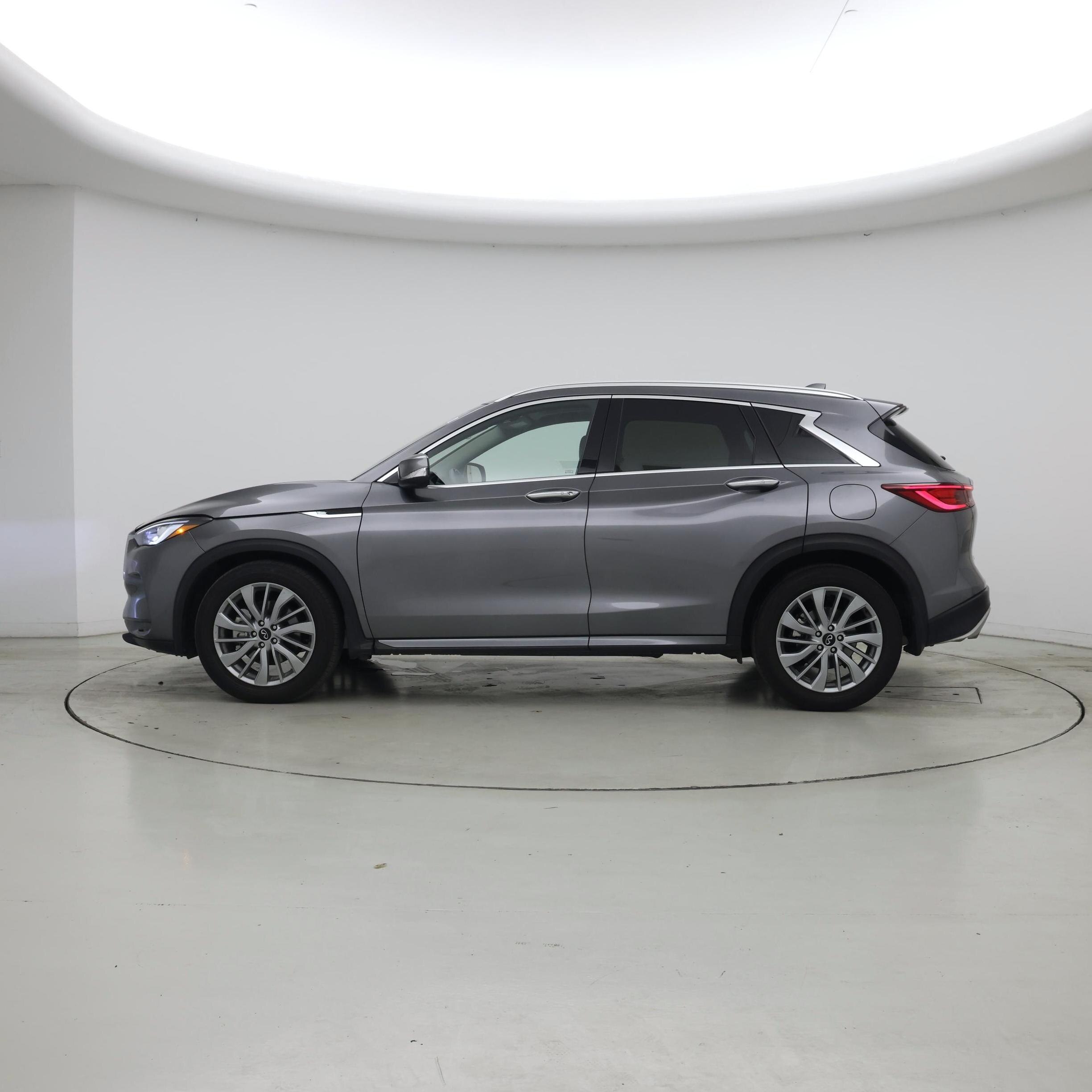Thumbnail: 2023 INFINITI QX50 - 3
