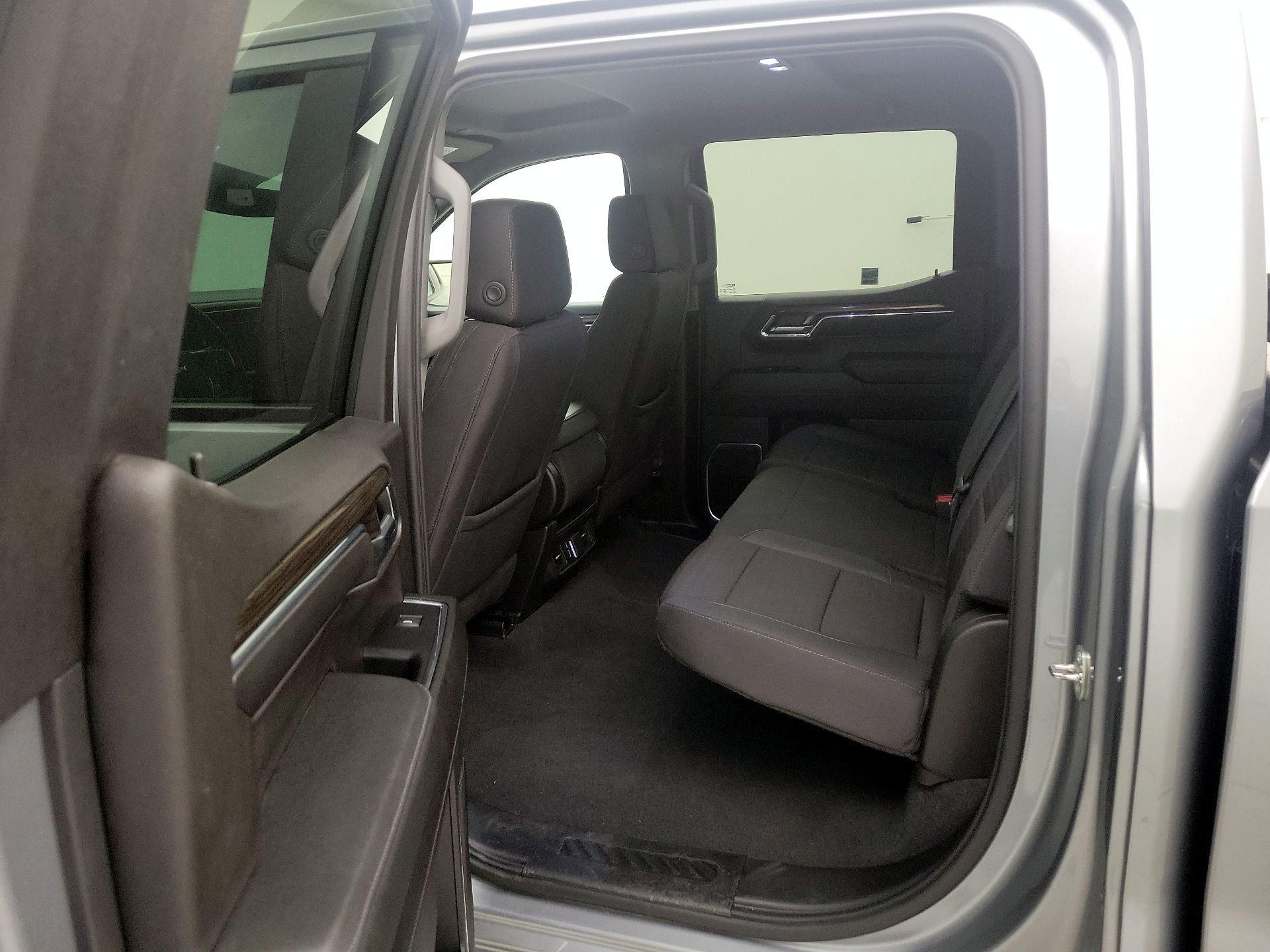Thumbnail: 2024 Chevrolet Silverado 1500 - 19