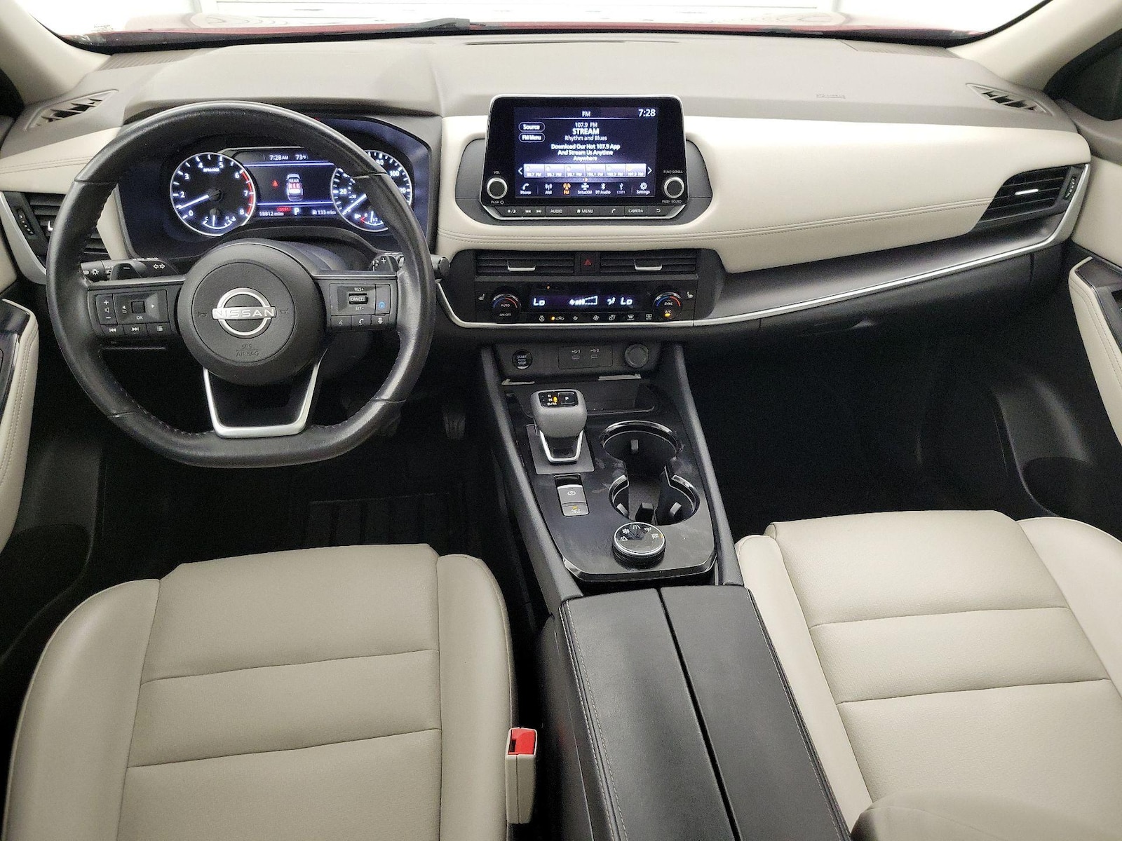 2024 Nissan Rogue SV - Photo 10