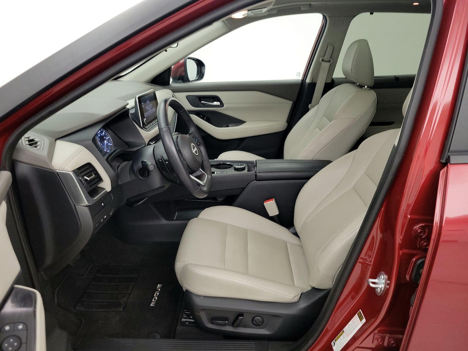 2024 Nissan Rogue SV - Photo 12