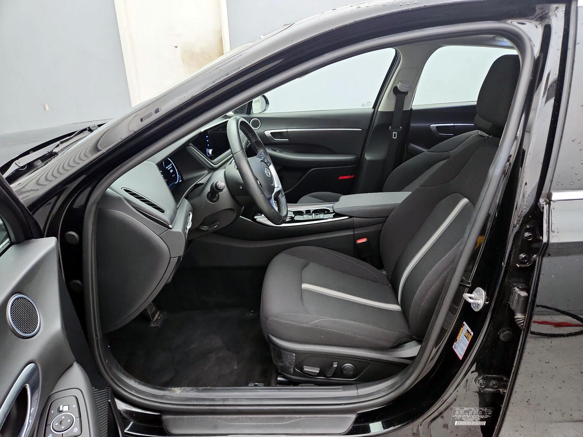 Thumbnail: 2023 Hyundai Sonata - 11