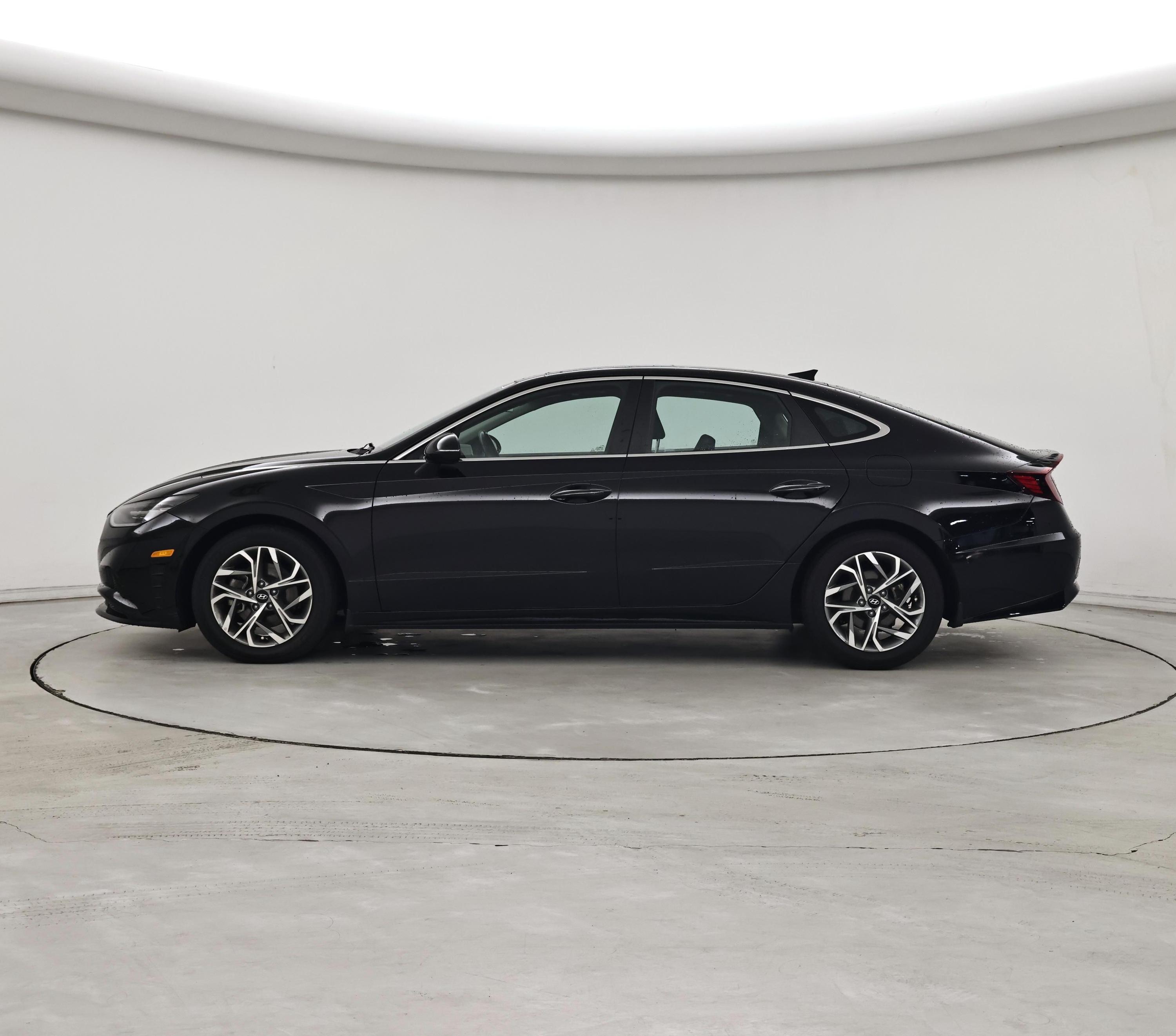 Thumbnail: 2023 Hyundai Sonata - 3