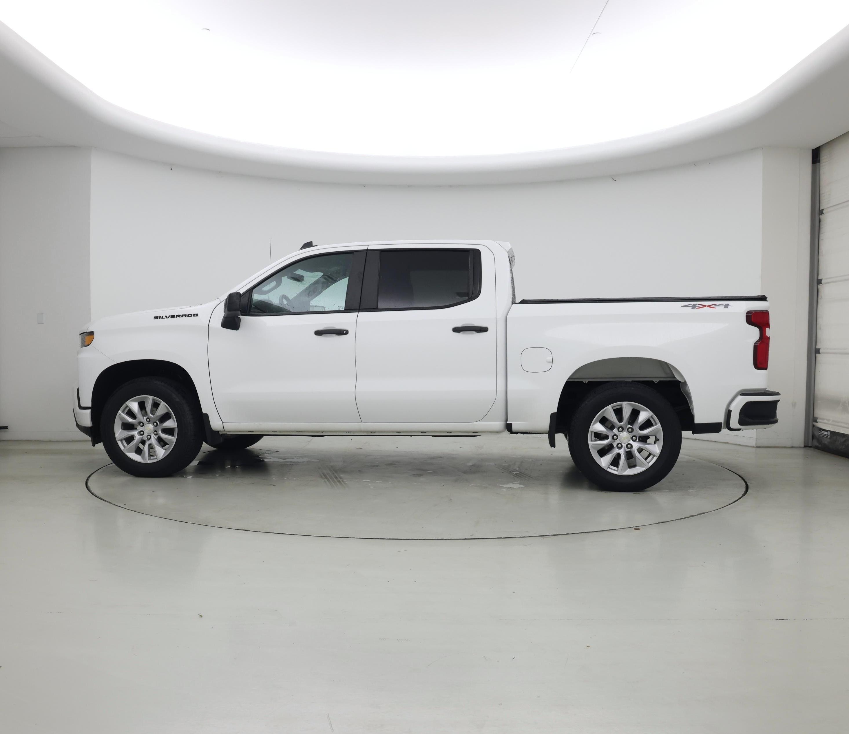 Thumbnail: 2020 Chevrolet Silverado 1500 - 3