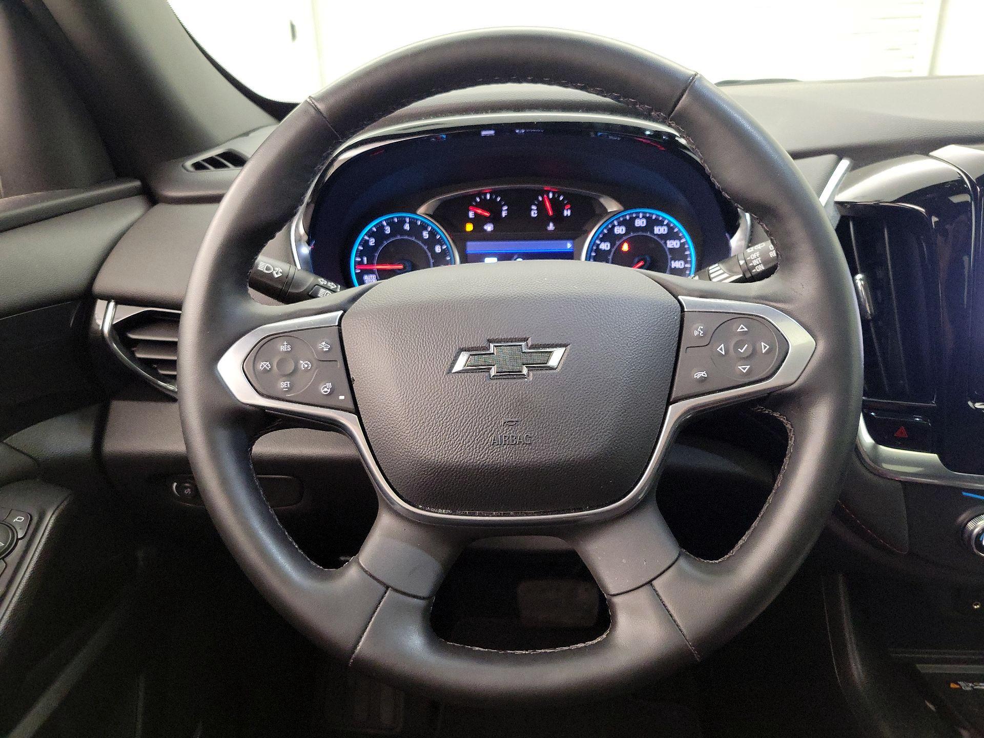 Thumbnail: 2023 Chevrolet Traverse - 10
