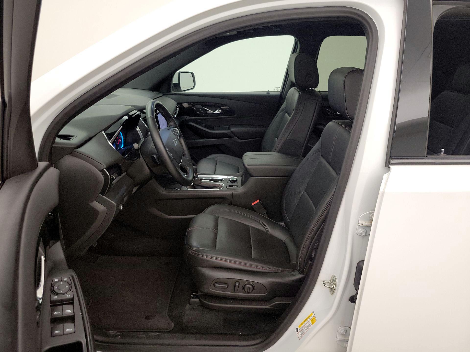 Thumbnail: 2023 Chevrolet Traverse - 11
