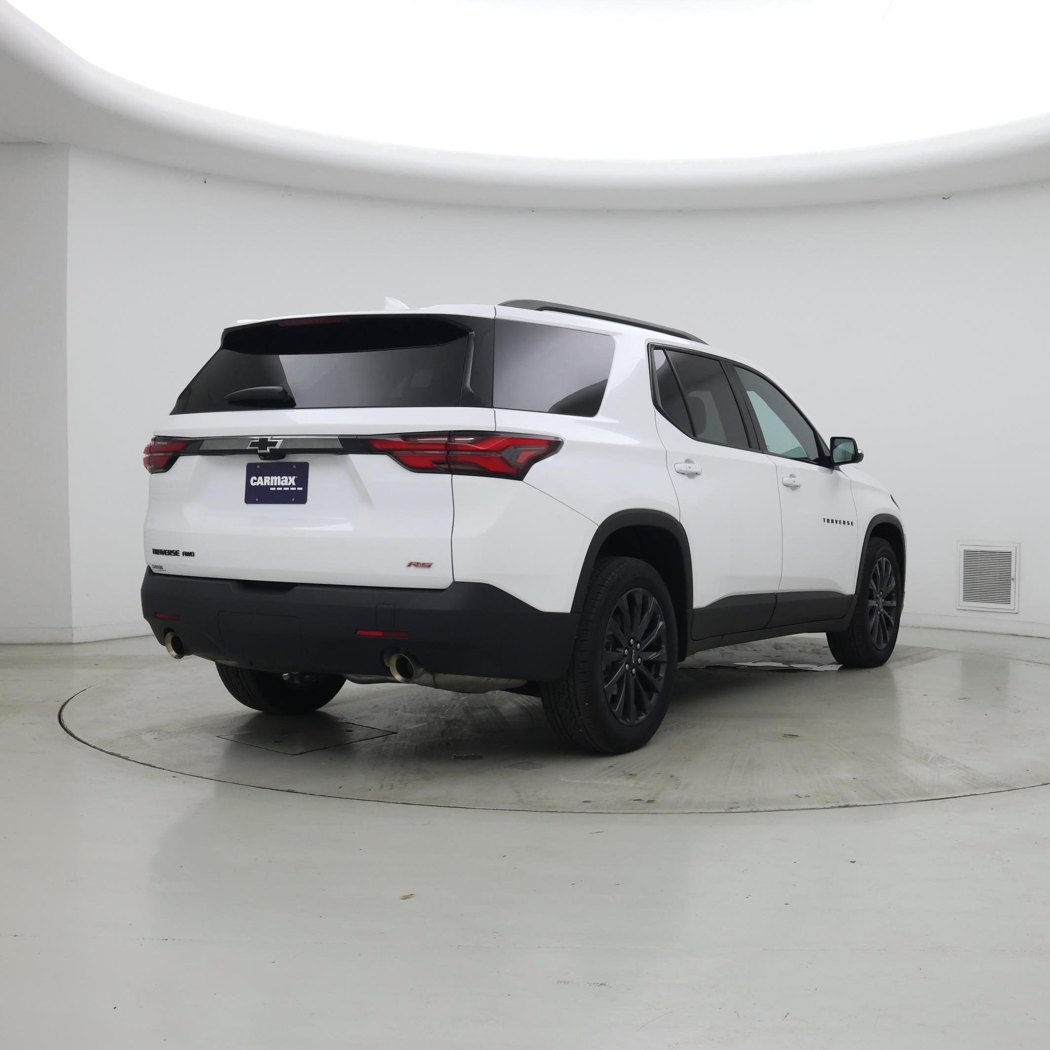 Thumbnail: 2023 Chevrolet Traverse - 8