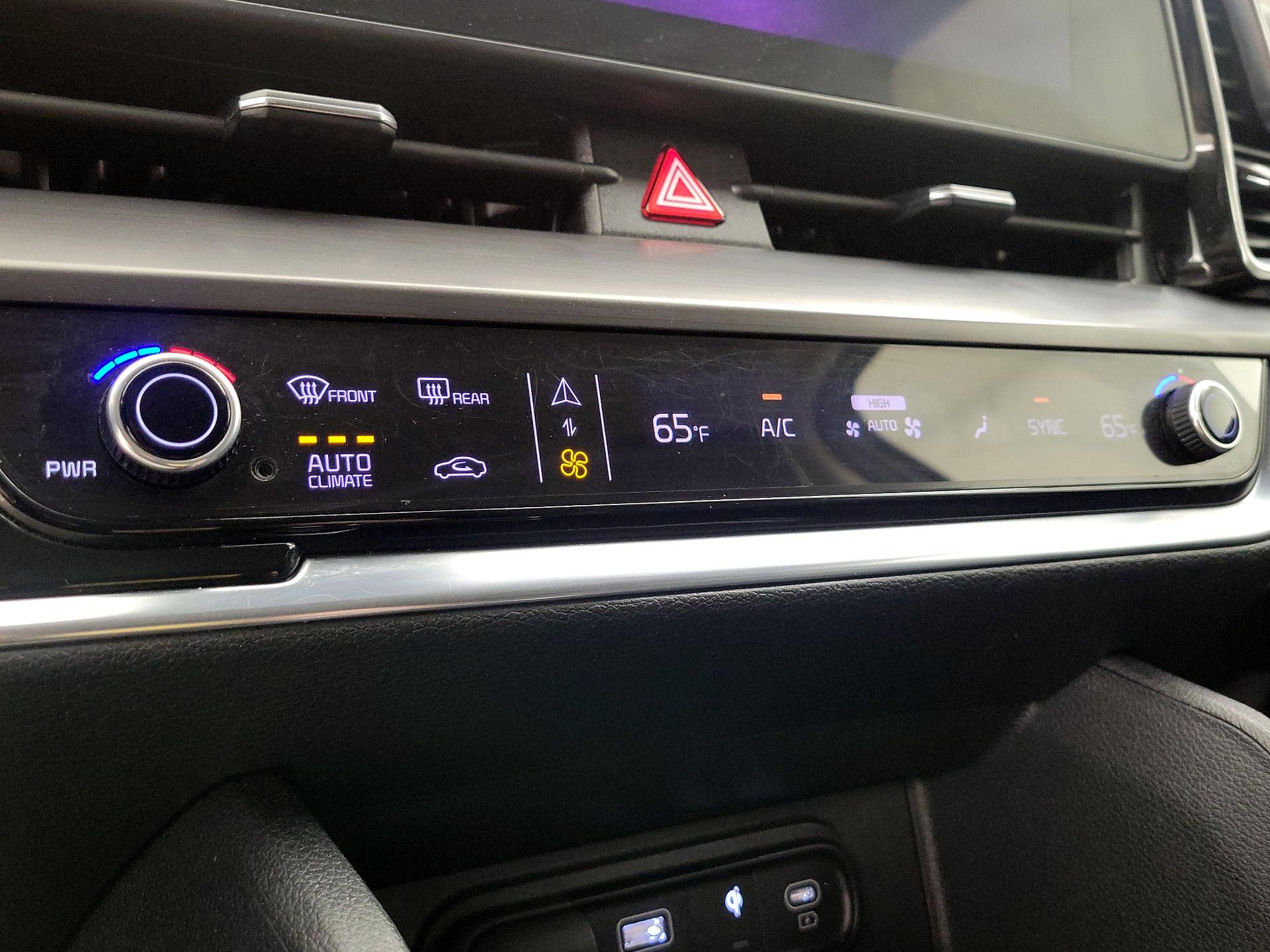 Thumbnail: 2023 Kia Sportage - 17