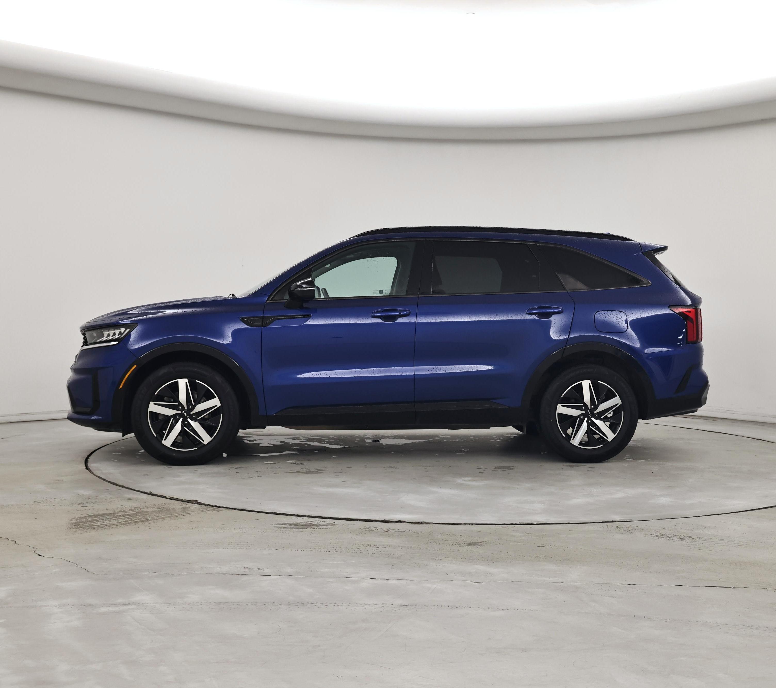 Thumbnail: 2023 Kia Sorento - 3