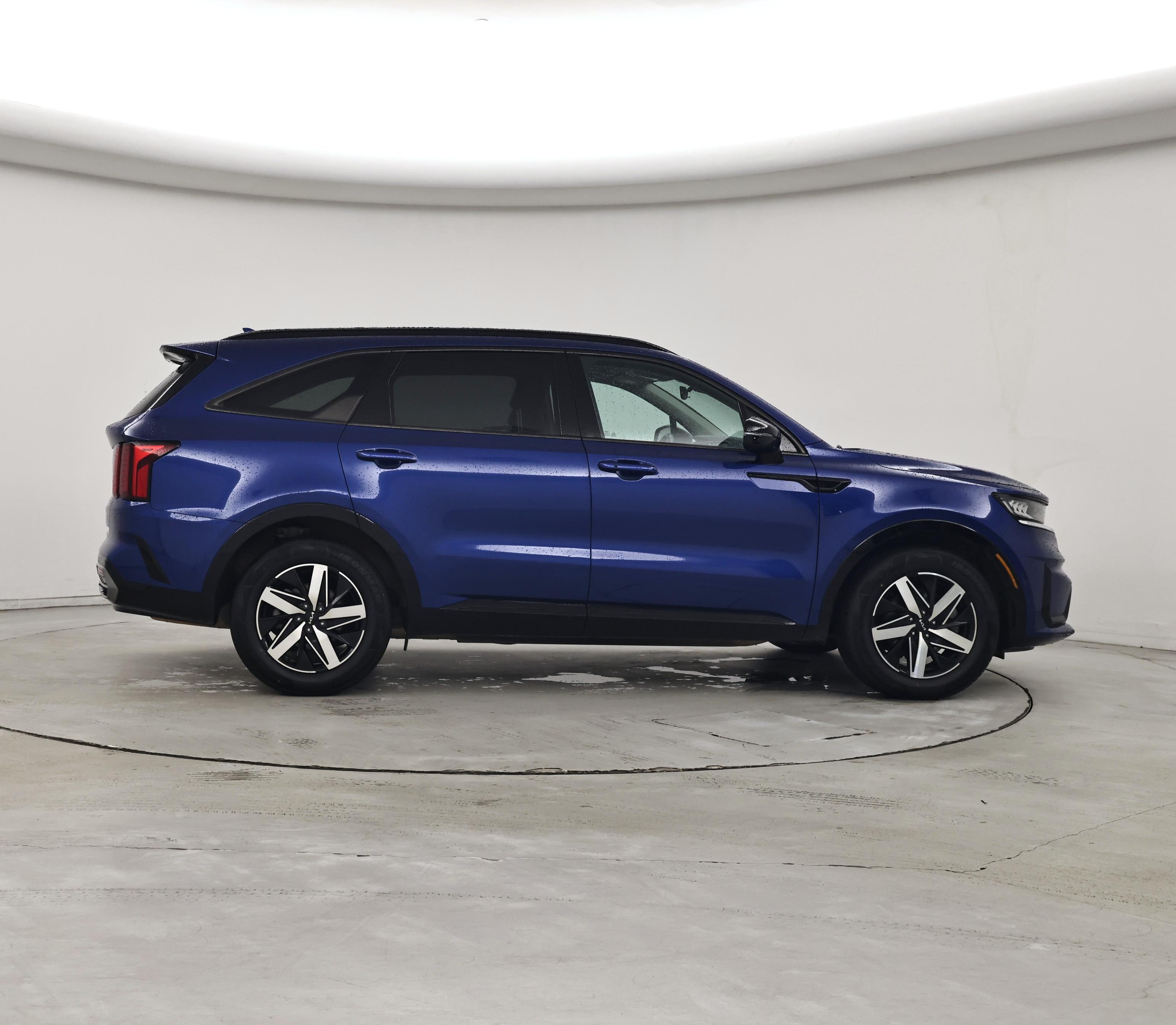 Thumbnail: 2023 Kia Sorento - 7