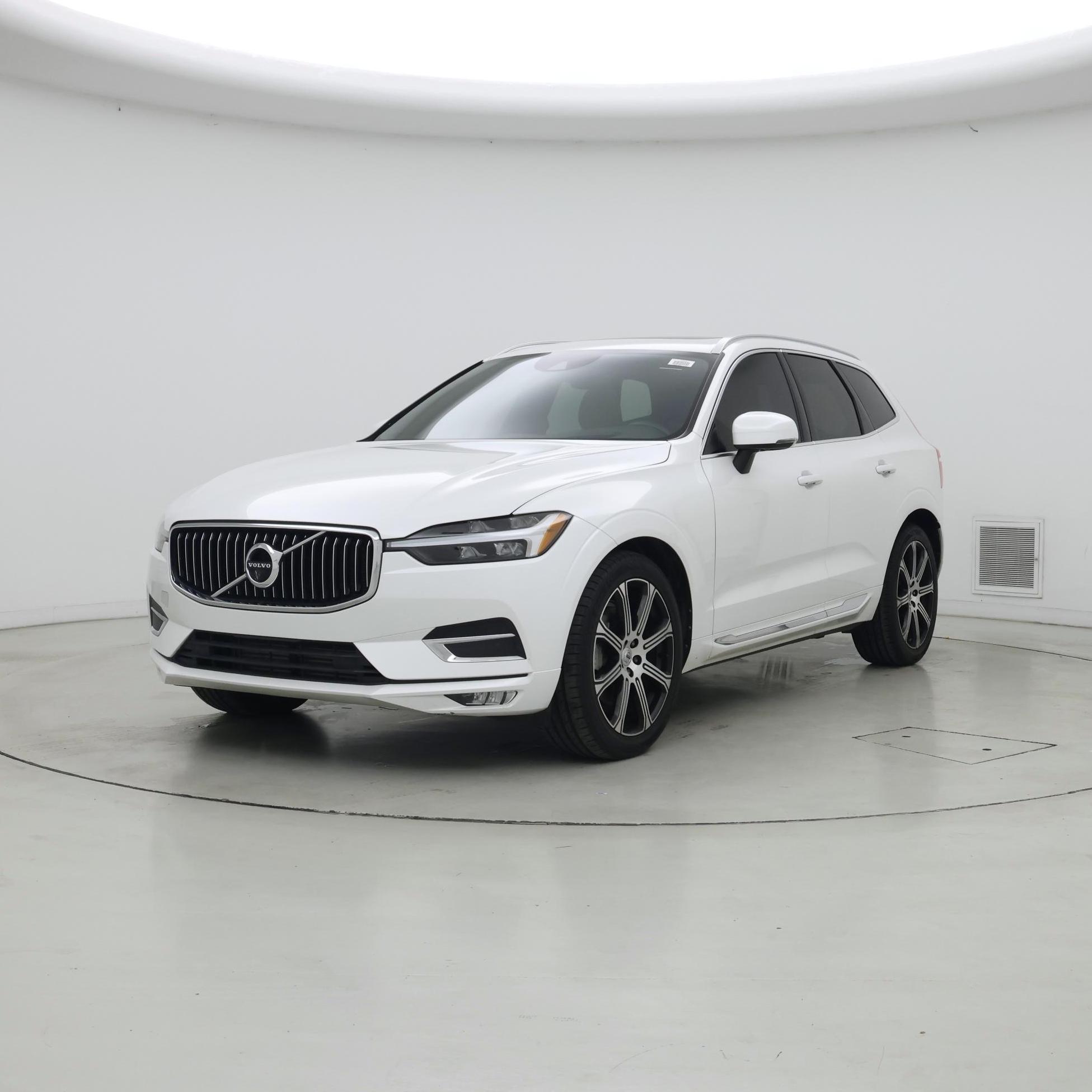 Thumbnail: 2021 Volvo XC60 - 4