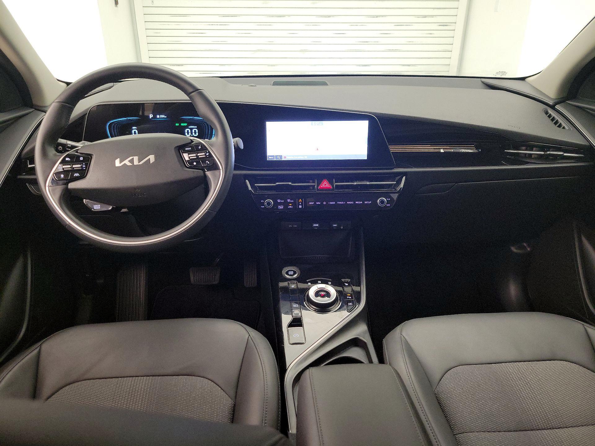 Thumbnail: 2023 Kia Niro - 9