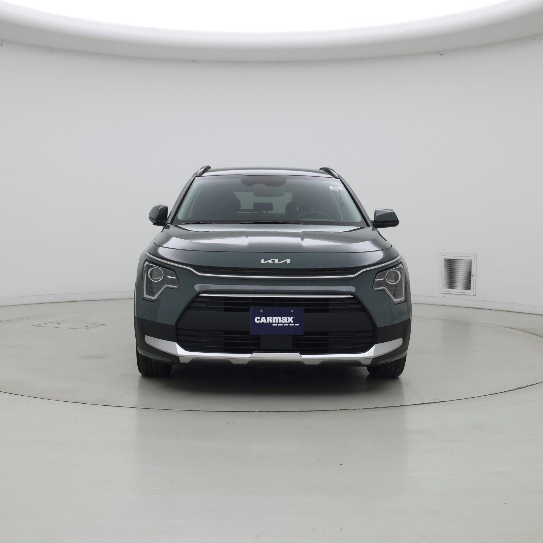 Thumbnail: 2023 Kia Niro - 5
