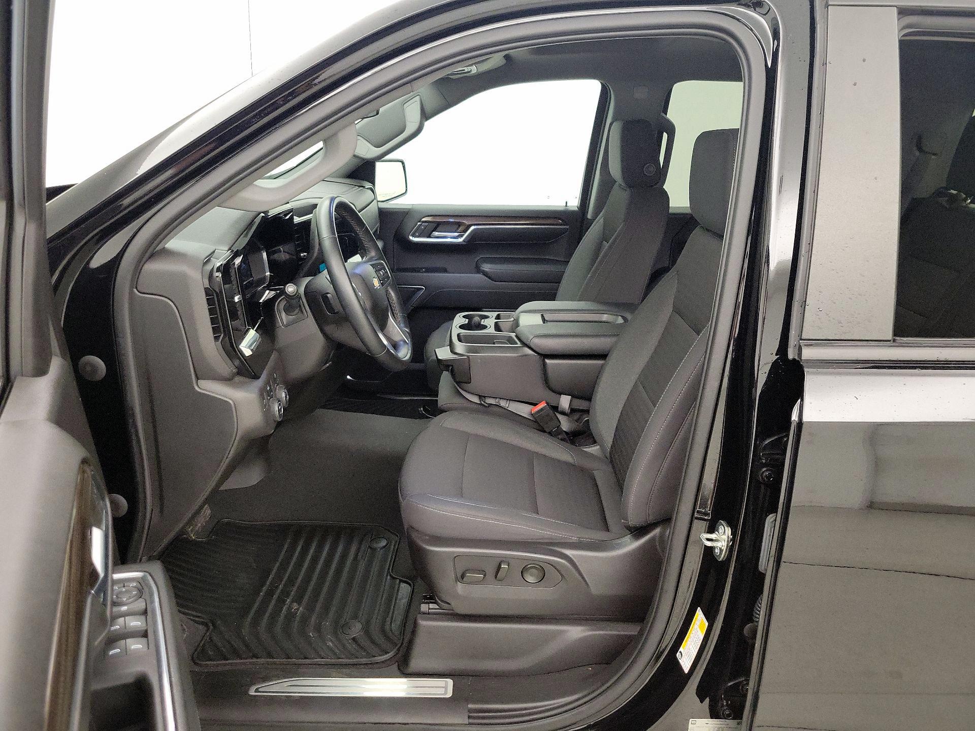 Thumbnail: 2023 Chevrolet Silverado 1500 - 11