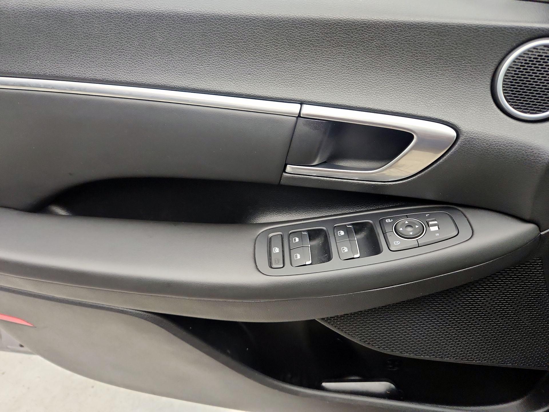 Thumbnail: 2023 Hyundai Sonata - 12