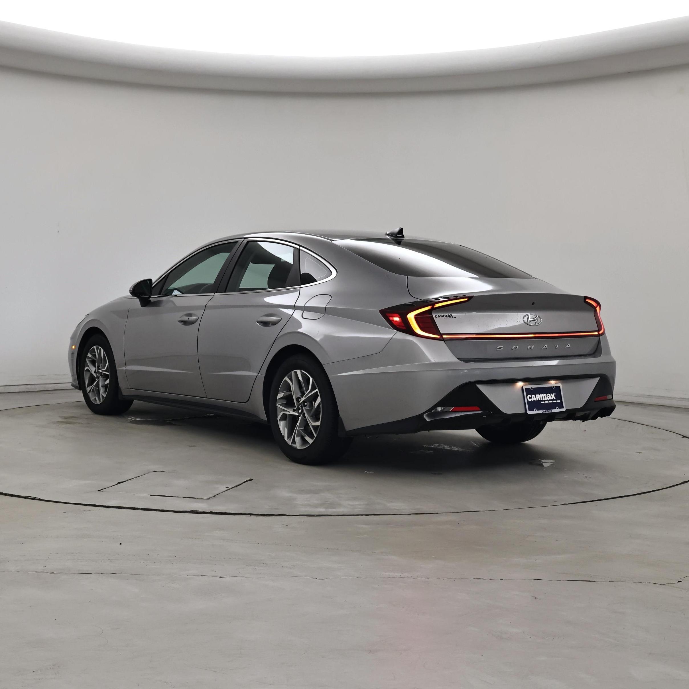 Thumbnail: 2023 Hyundai Sonata - 2