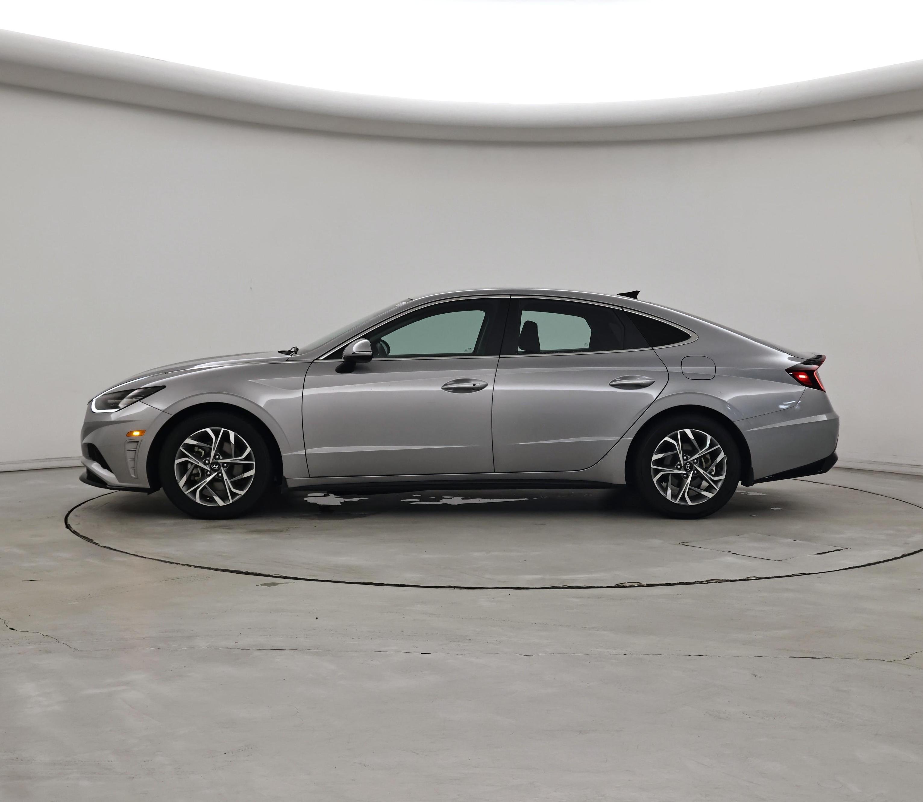 Thumbnail: 2023 Hyundai Sonata - 3