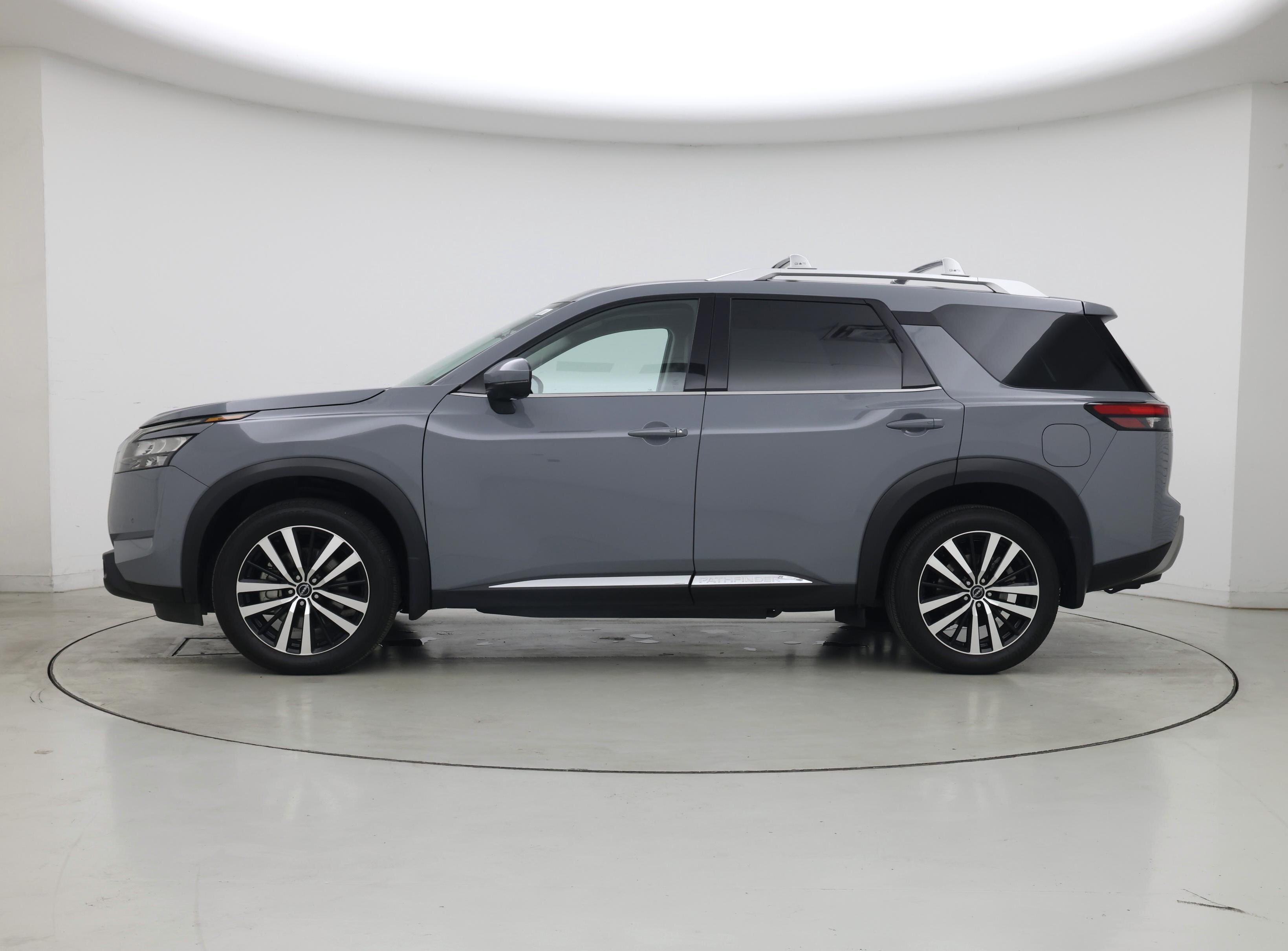 Thumbnail: 2025 Nissan Pathfinder - 3