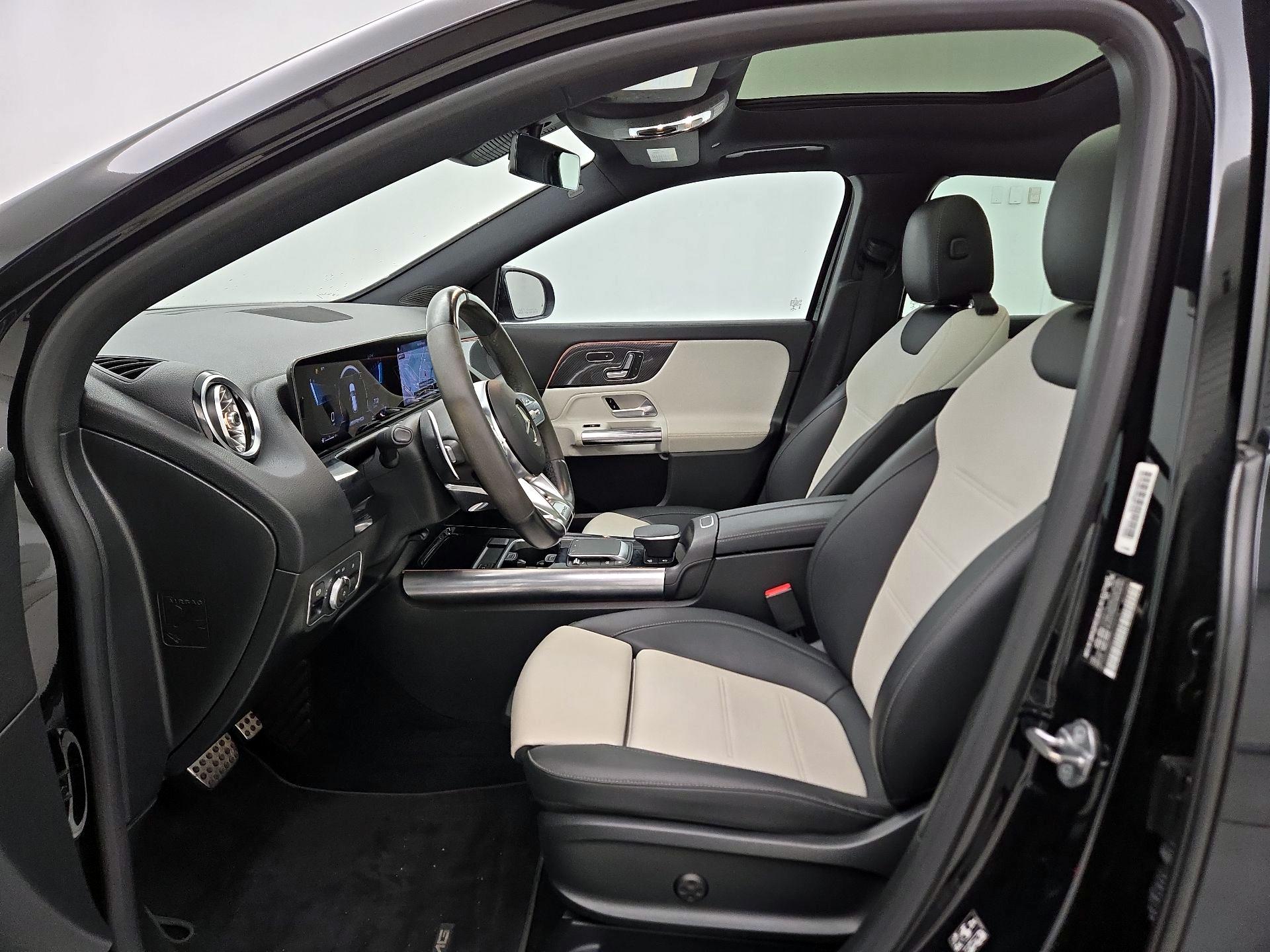 Thumbnail: 2021 Mercedes-Benz GLA - 11