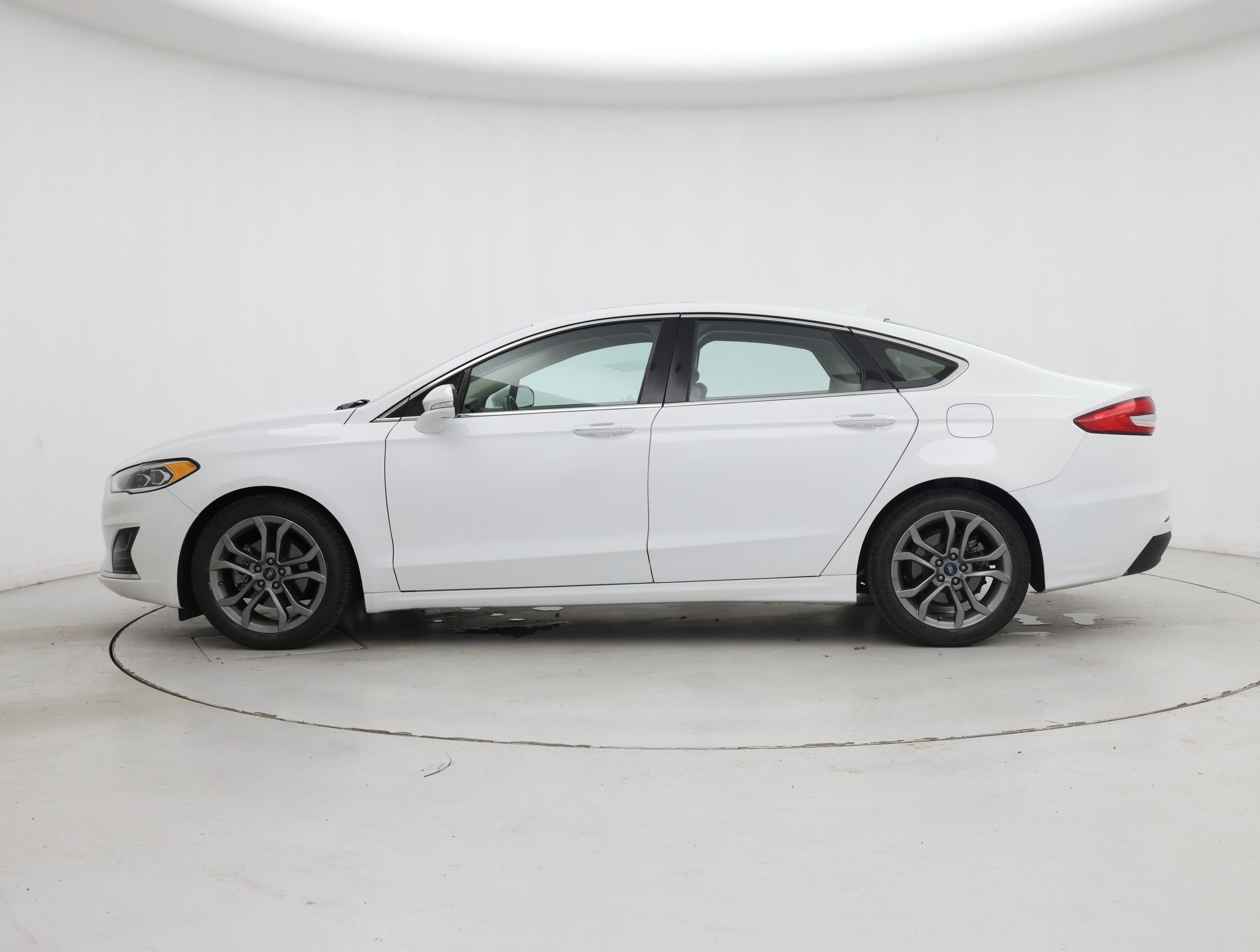 Thumbnail: 2019 Ford Fusion - 3