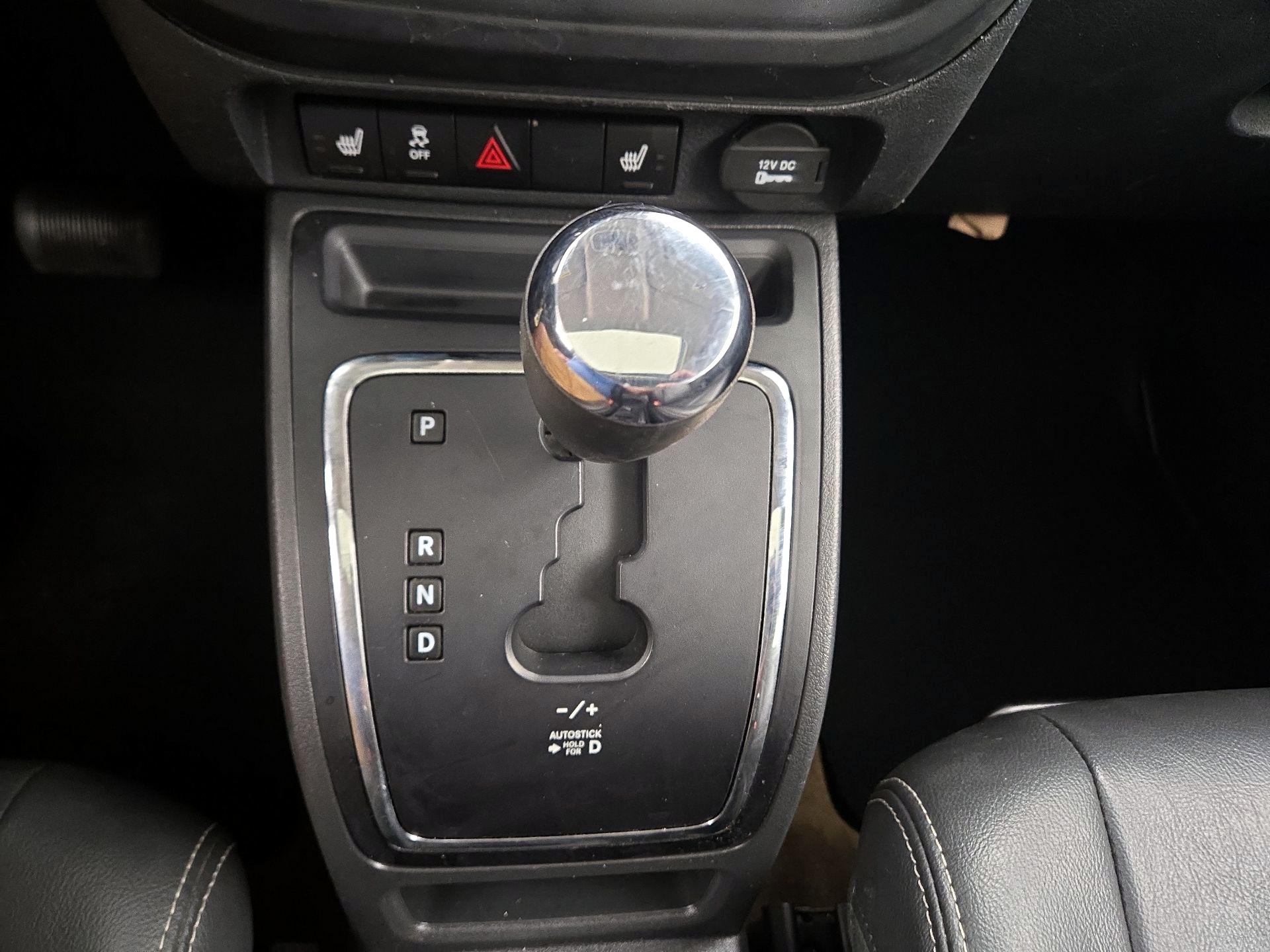 Thumbnail: 2016 Jeep Patriot - 15