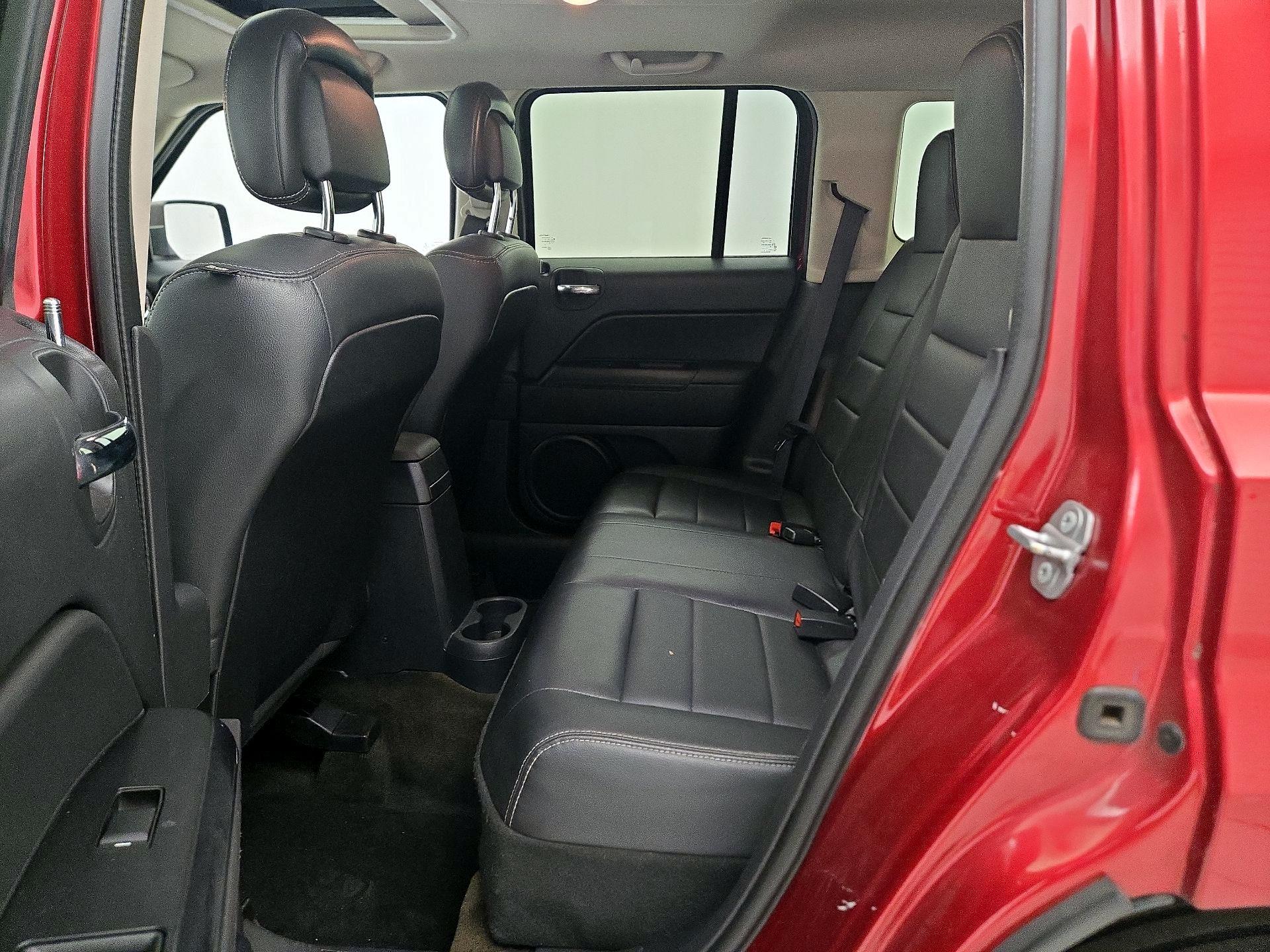 Thumbnail: 2016 Jeep Patriot - 17