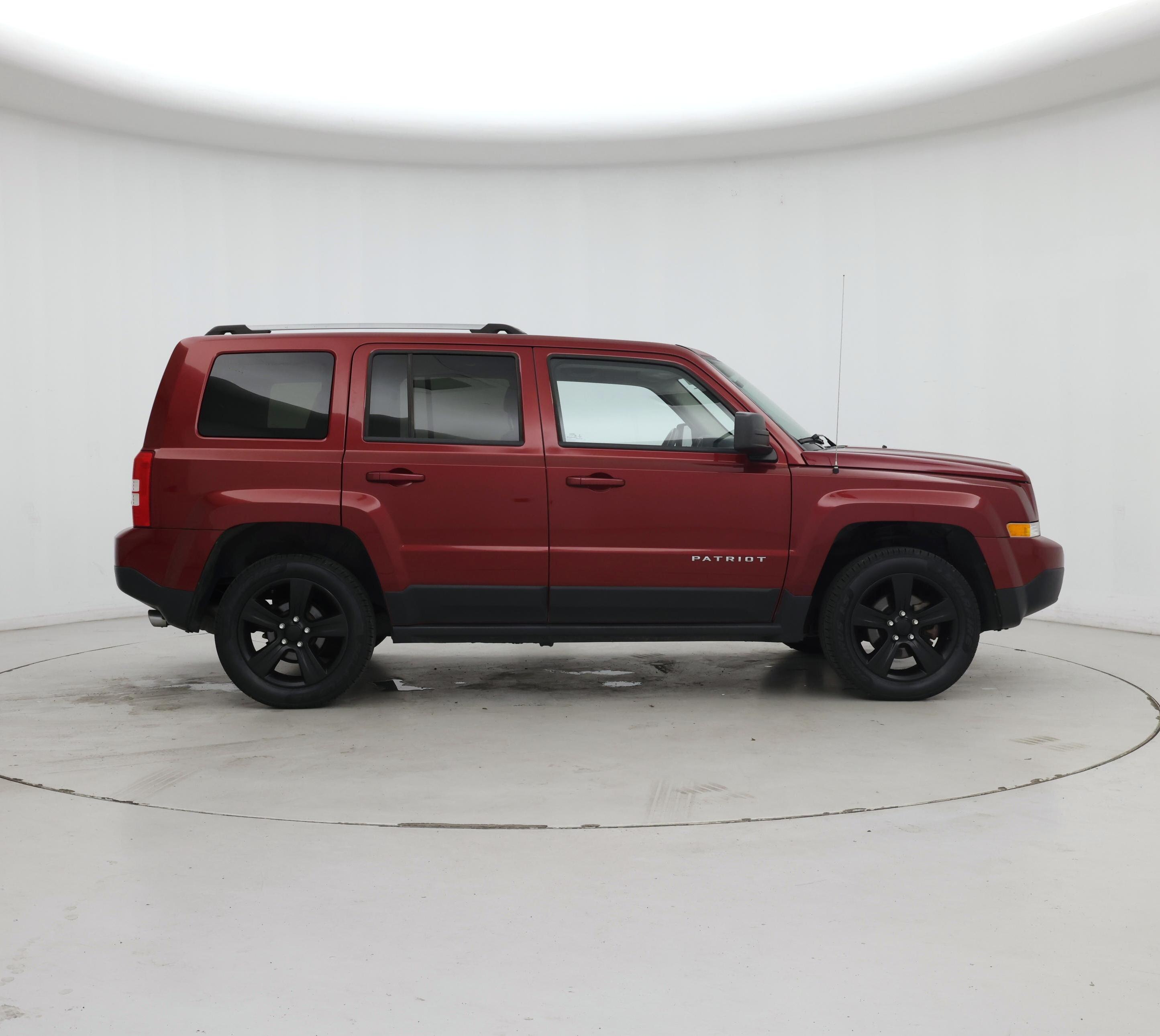 Thumbnail: 2016 Jeep Patriot - 7