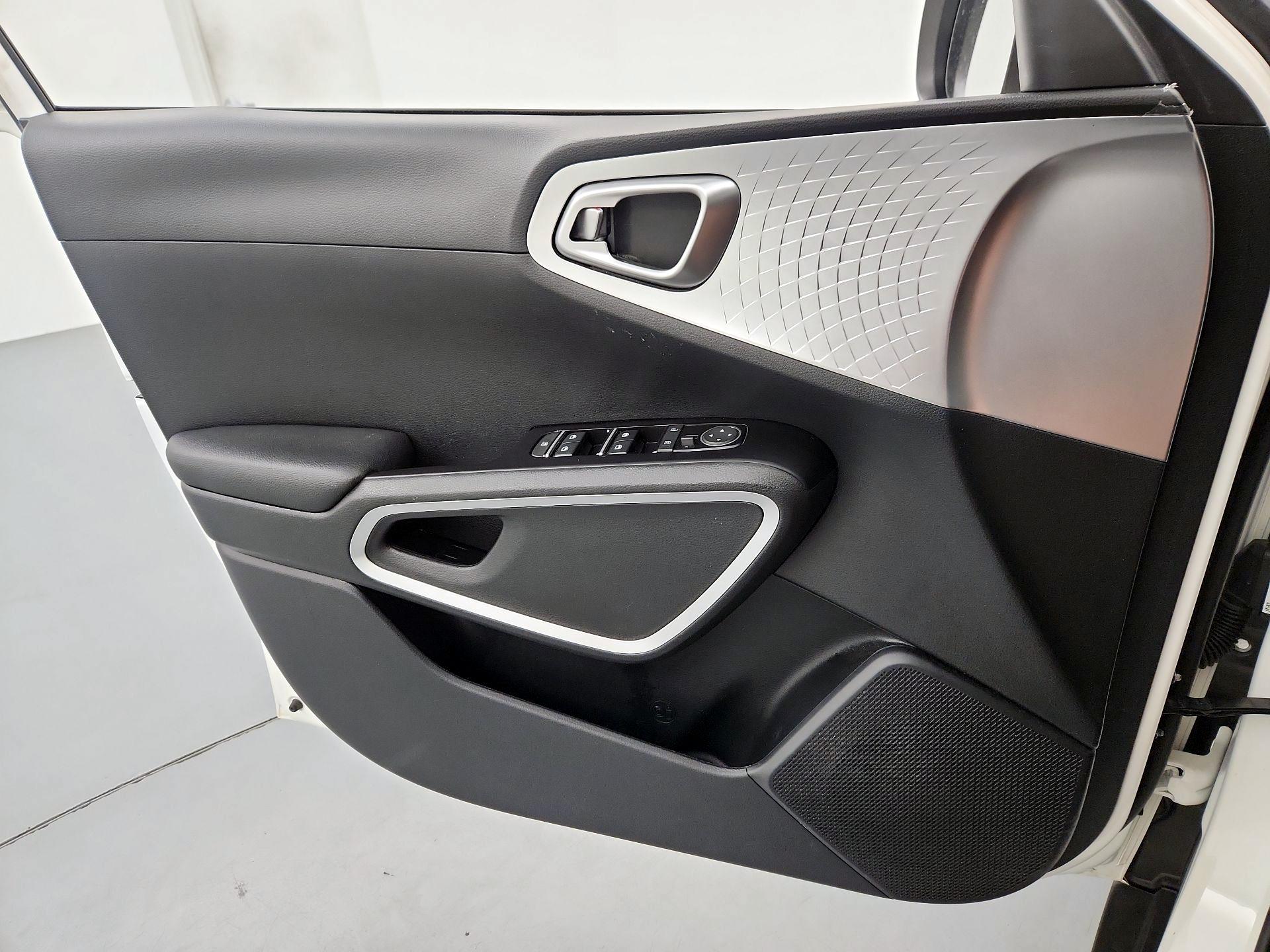 Thumbnail: 2025 Kia Soul - 12