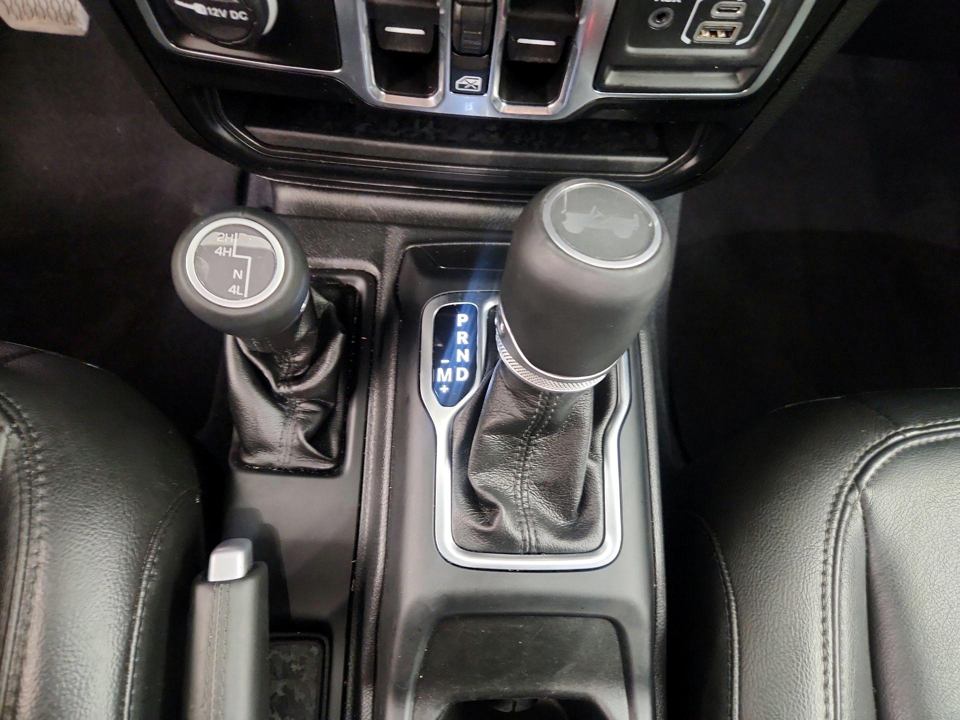 Thumbnail: 2022 Jeep Wrangler - 18