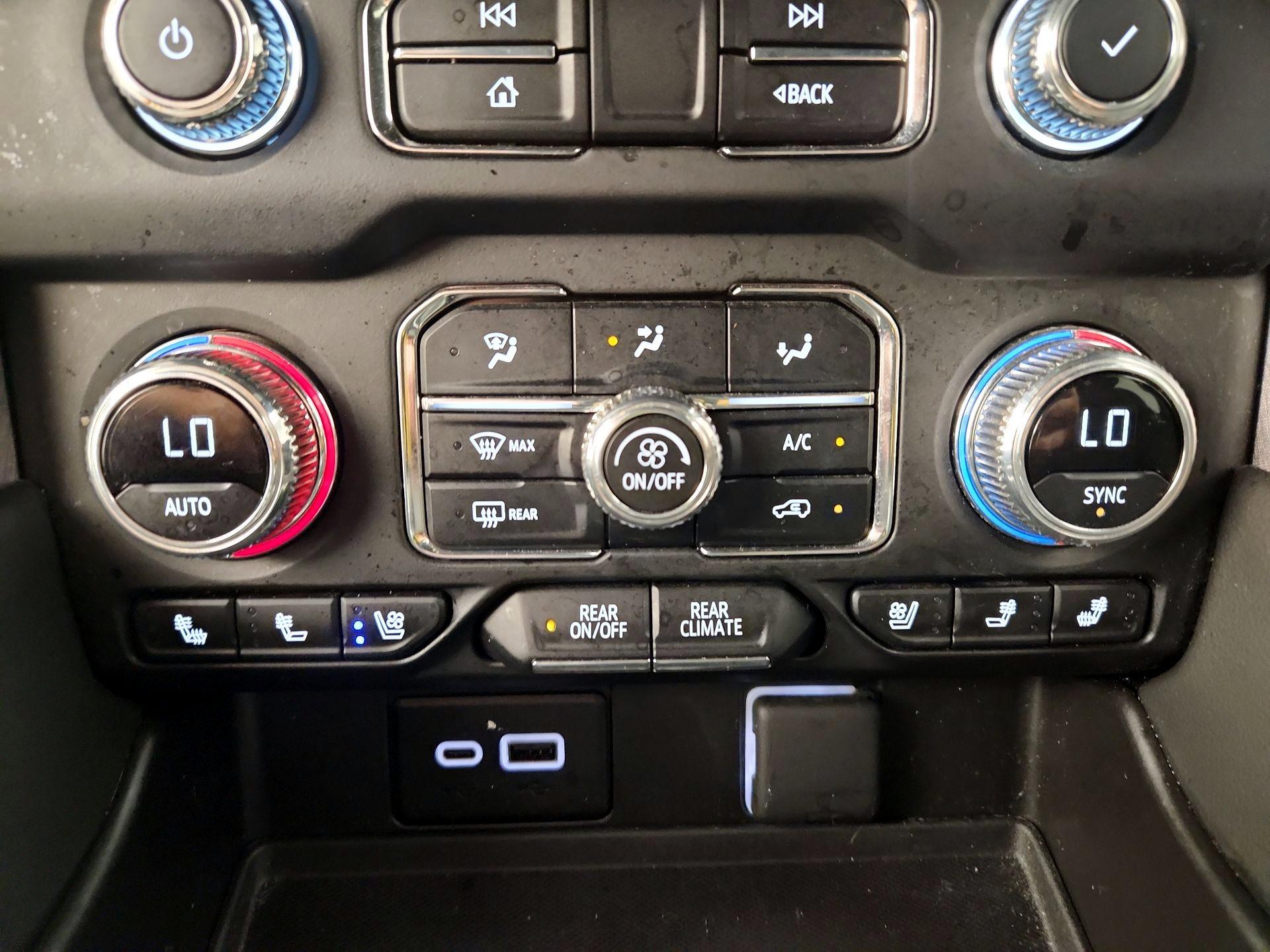 Thumbnail: 2024 GMC Yukon - 16