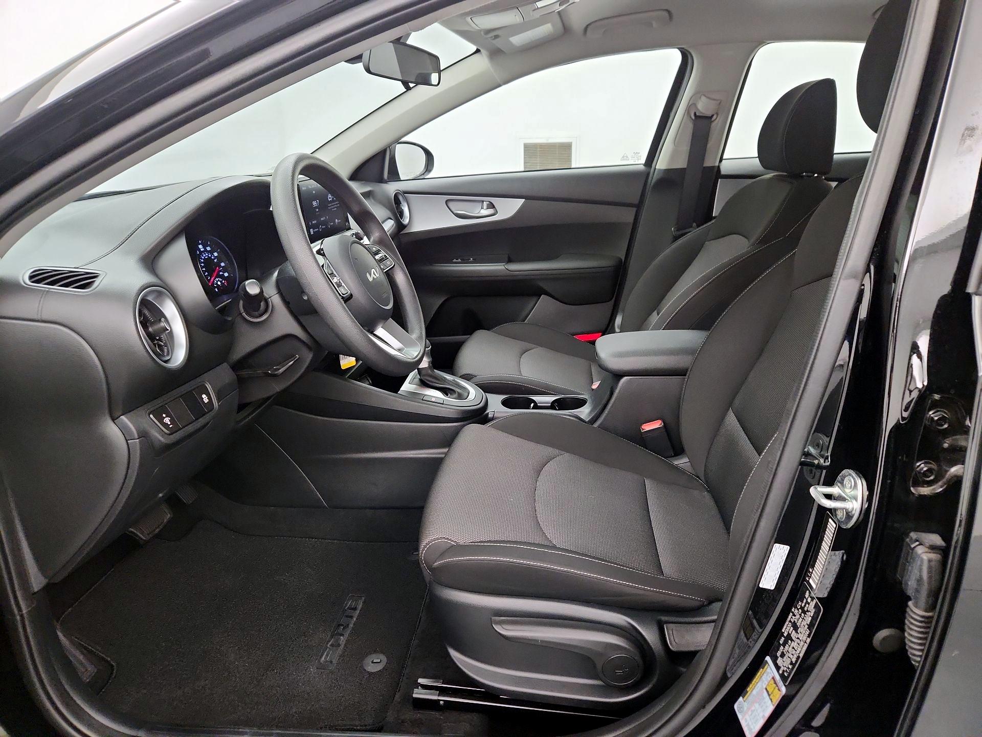 Thumbnail: 2024 Kia Forte - 11