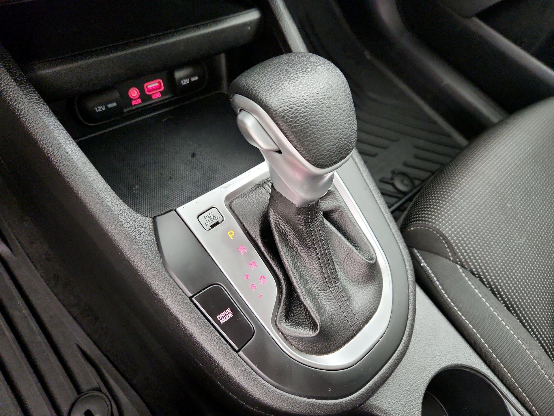 Thumbnail: 2021 Kia Forte - 17