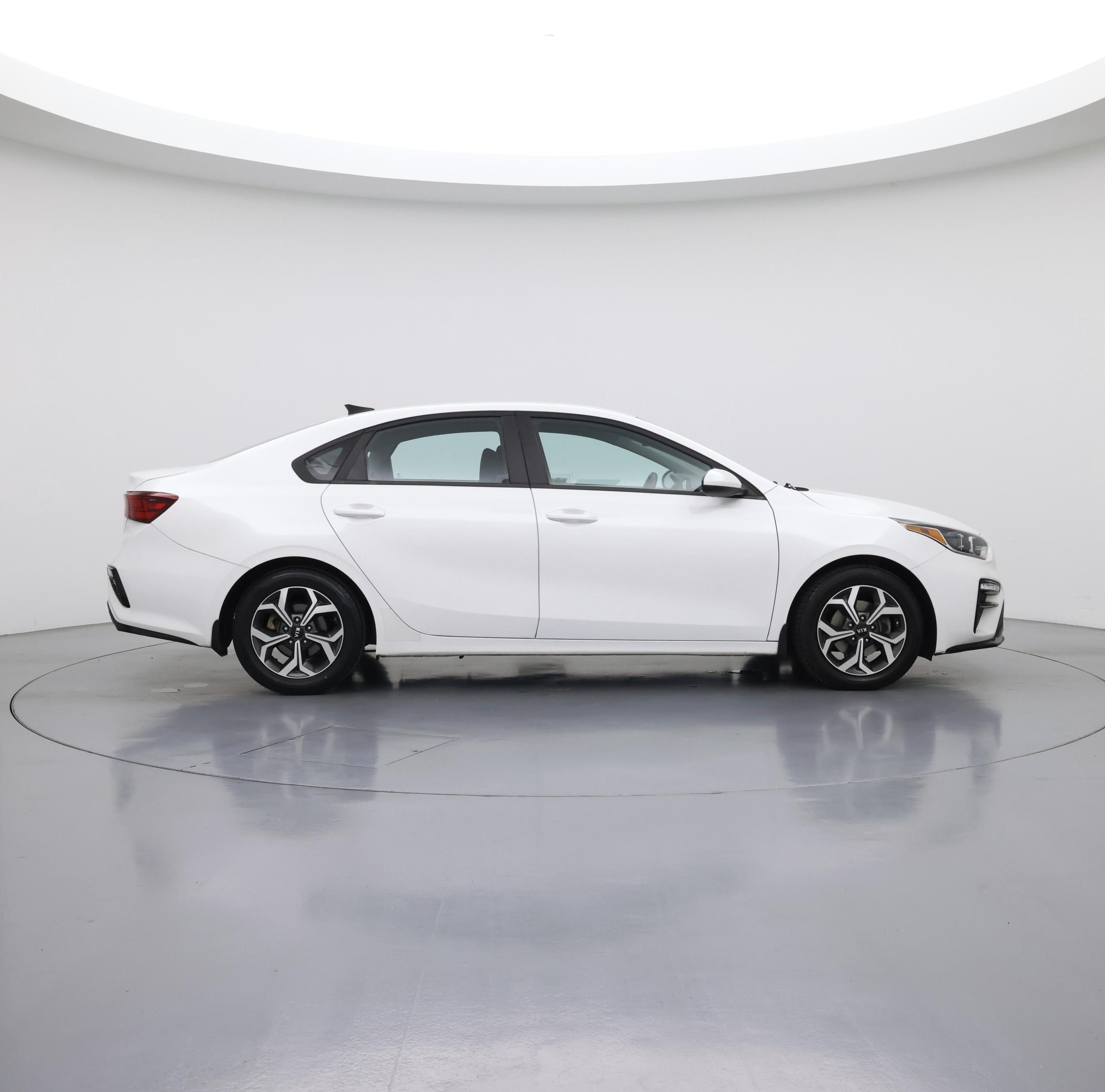Thumbnail: 2021 Kia Forte - 7
