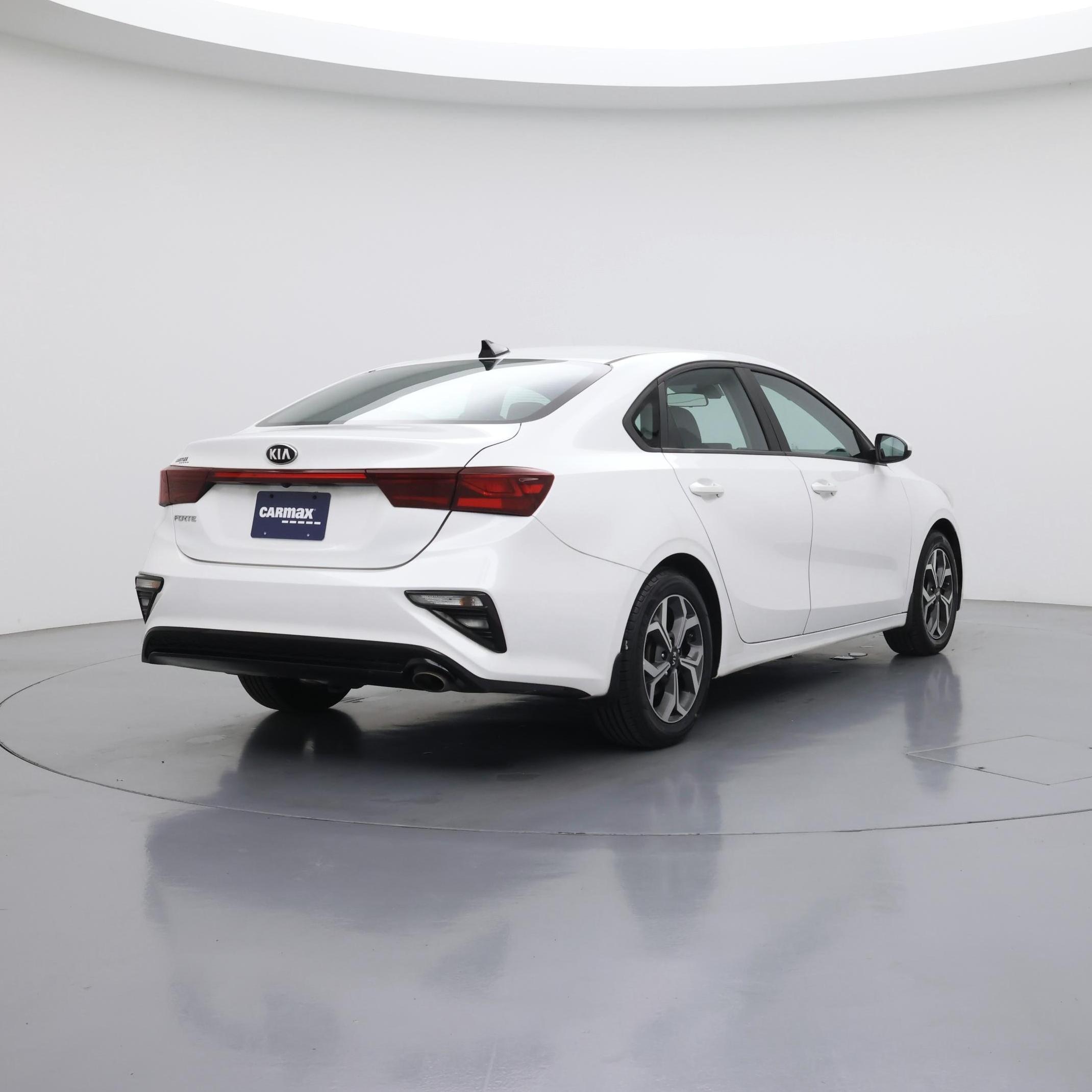 Thumbnail: 2021 Kia Forte - 8