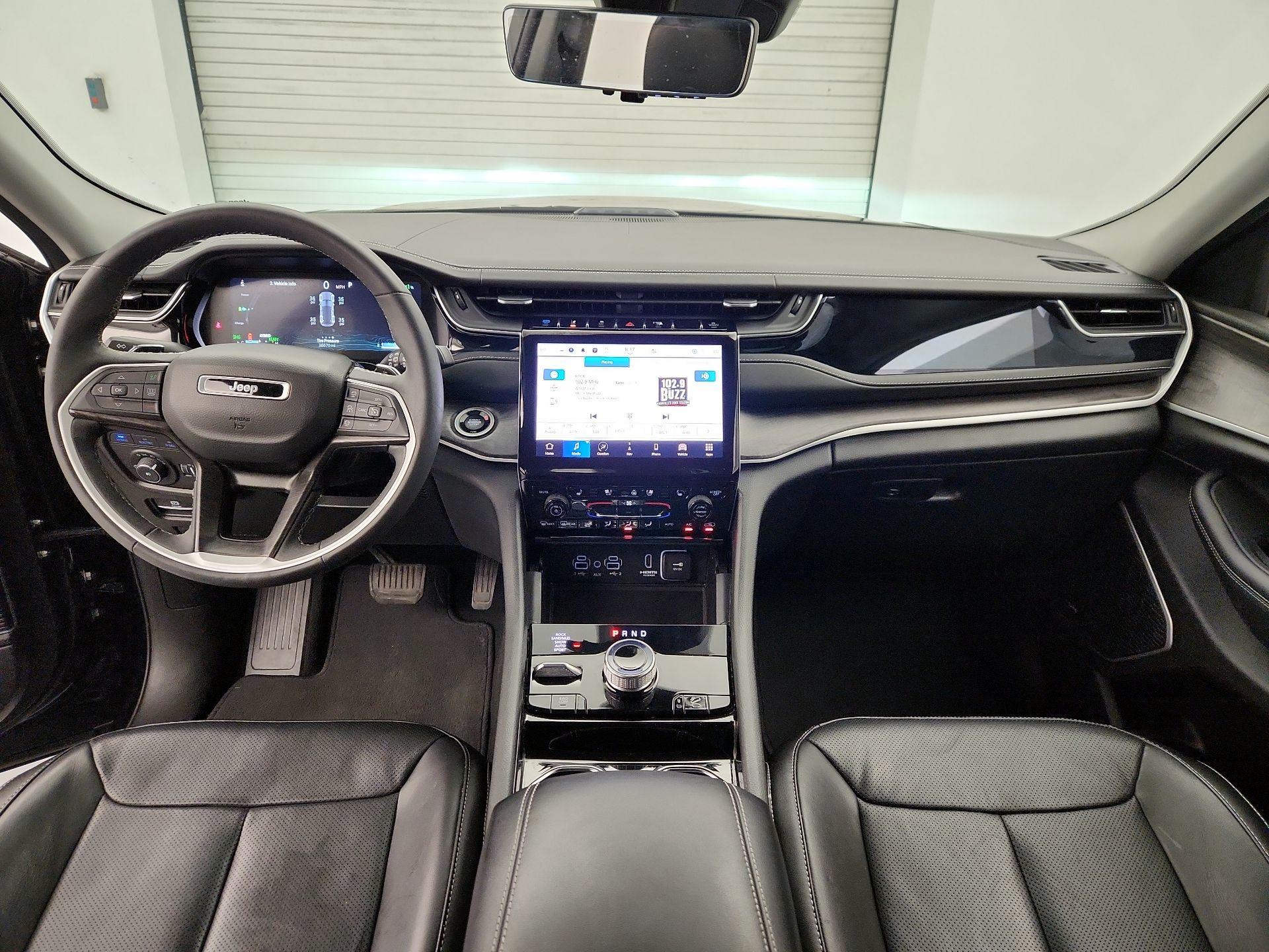 Thumbnail: 2022 Jeep Grand Cherokee - 9