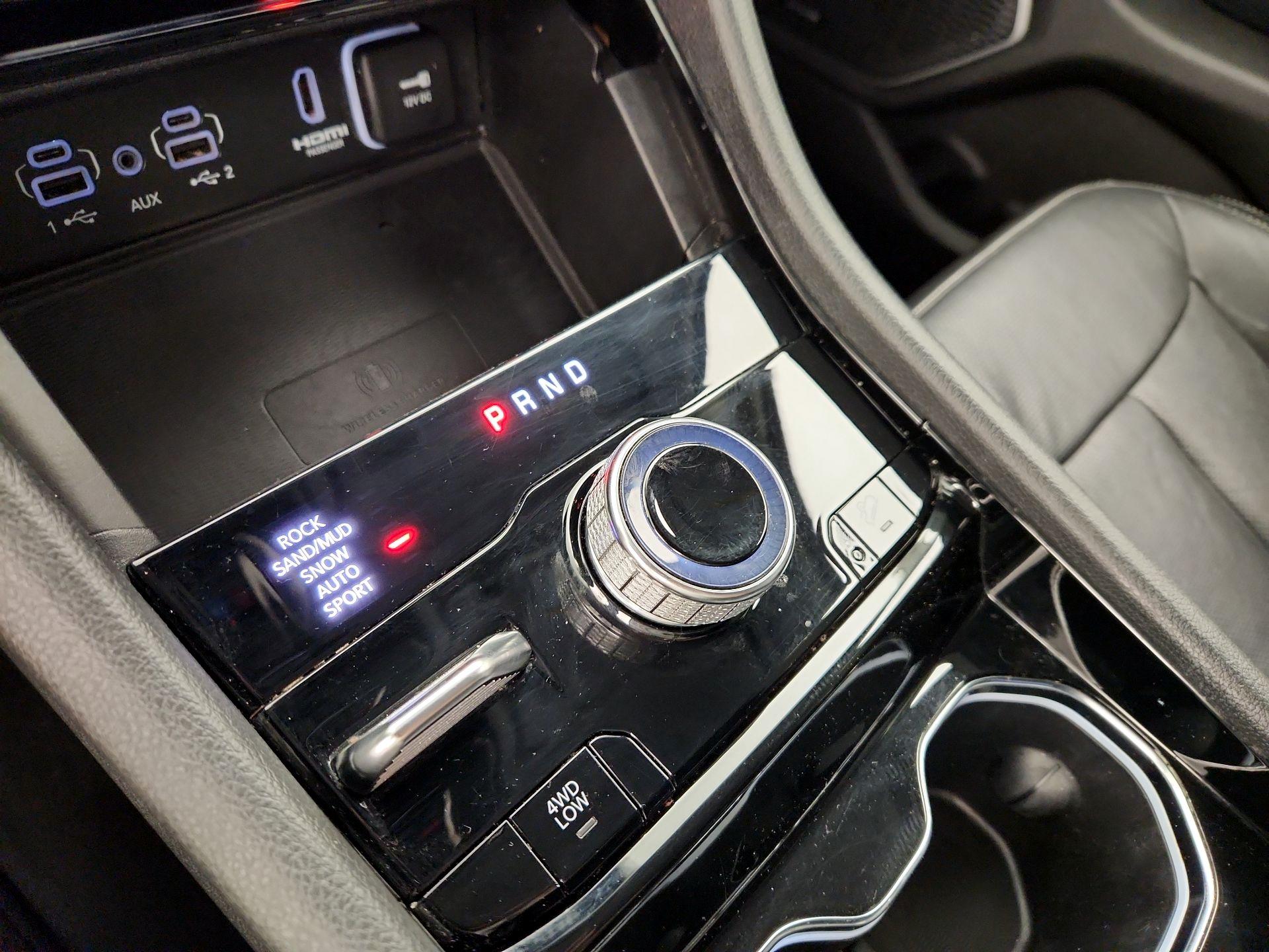 Thumbnail: 2022 Jeep Grand Cherokee - 17