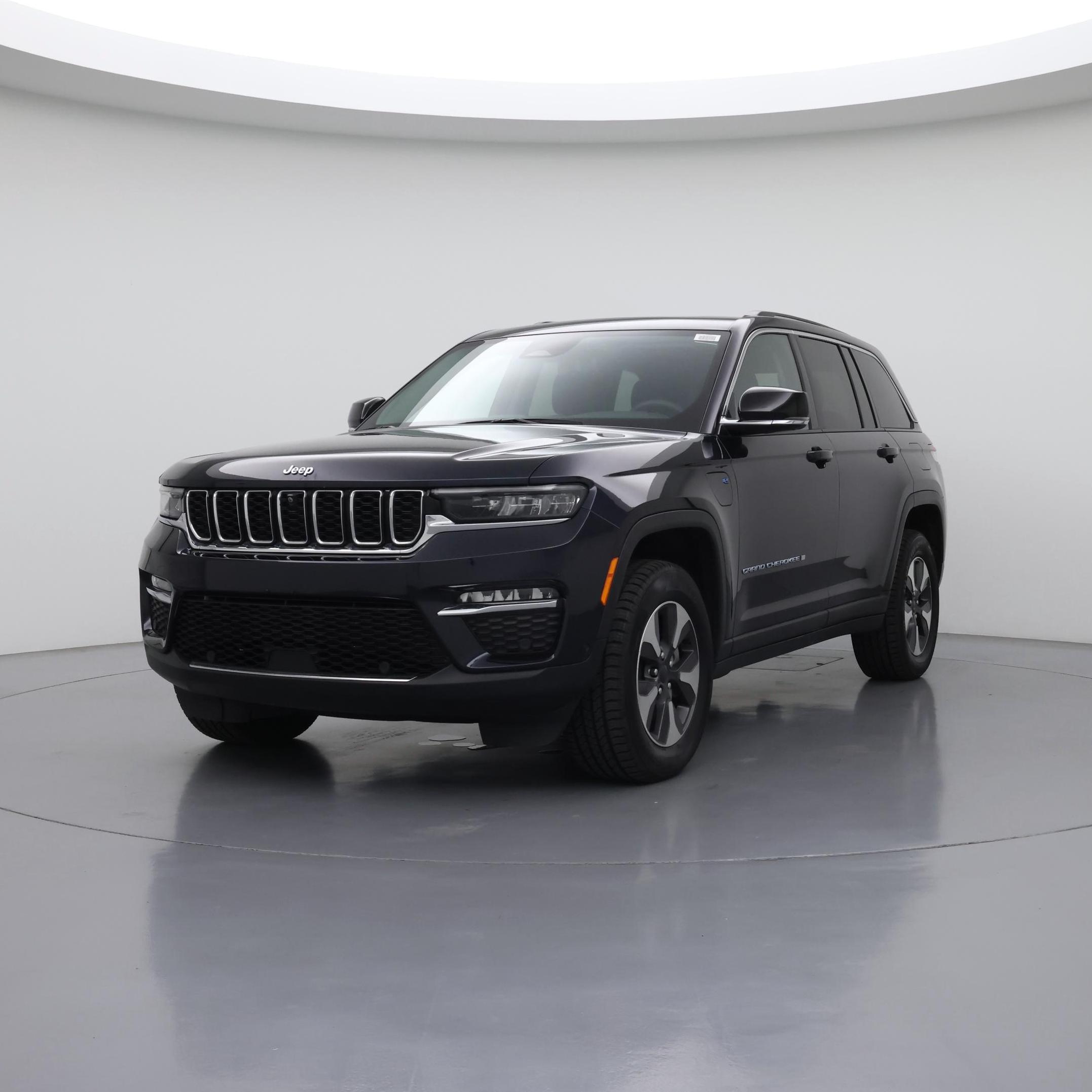 Thumbnail: 2022 Jeep Grand Cherokee - 4