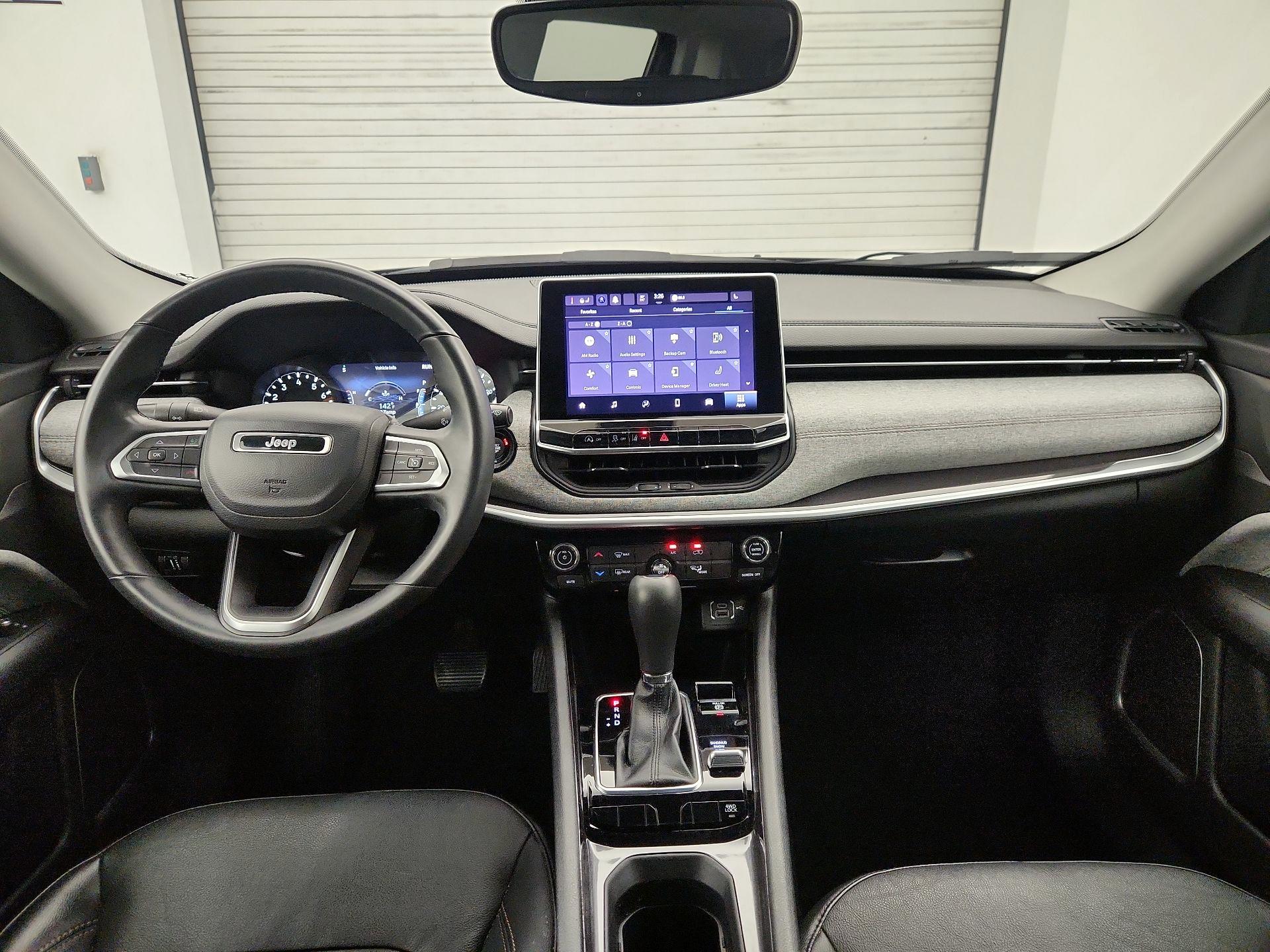 Thumbnail: 2022 Jeep Compass - 9