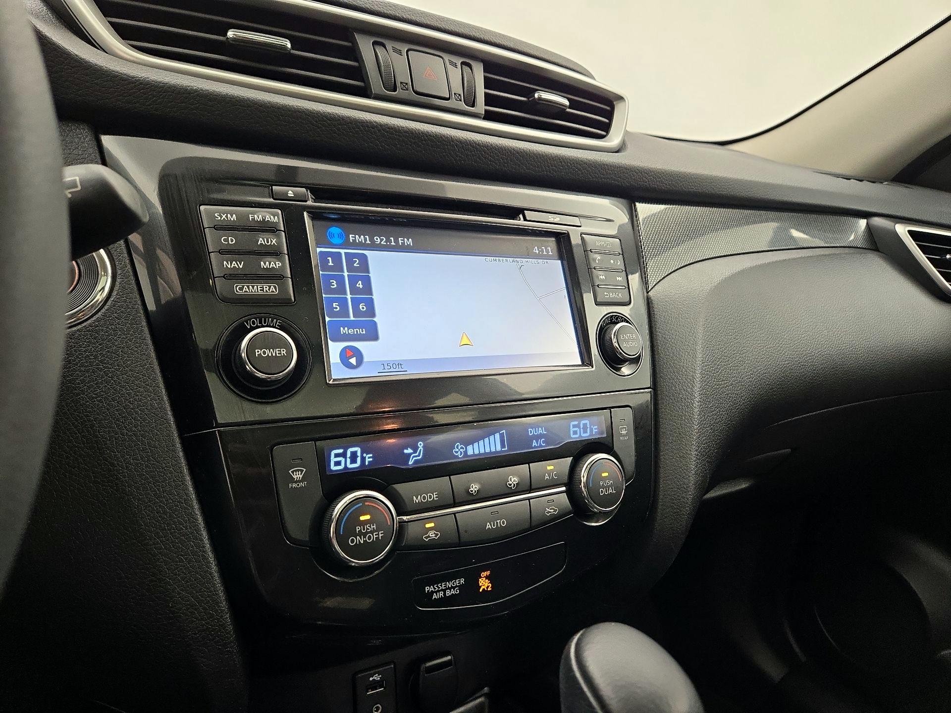 Thumbnail: 2015 Nissan Rogue - 14