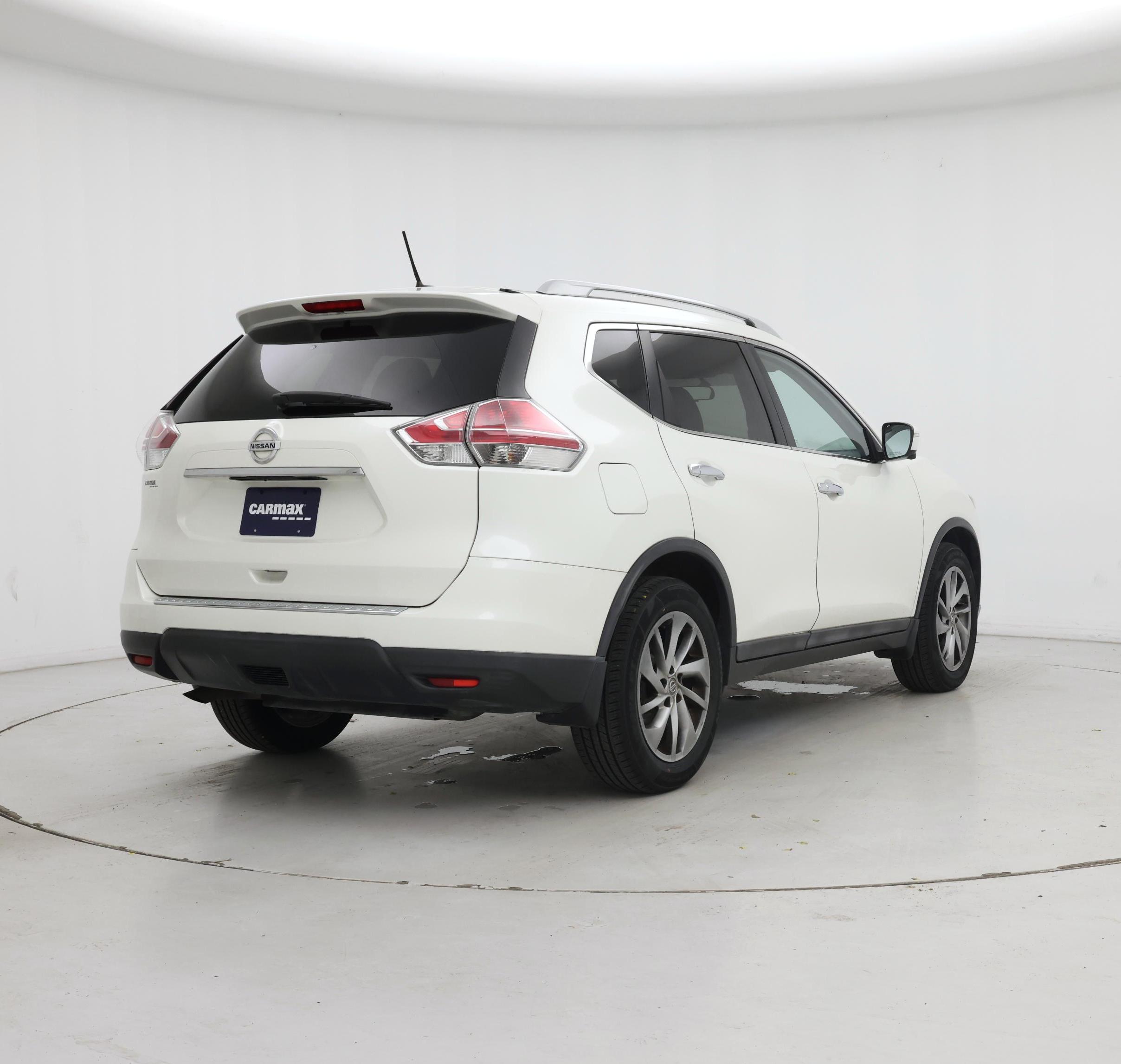 Thumbnail: 2015 Nissan Rogue - 8