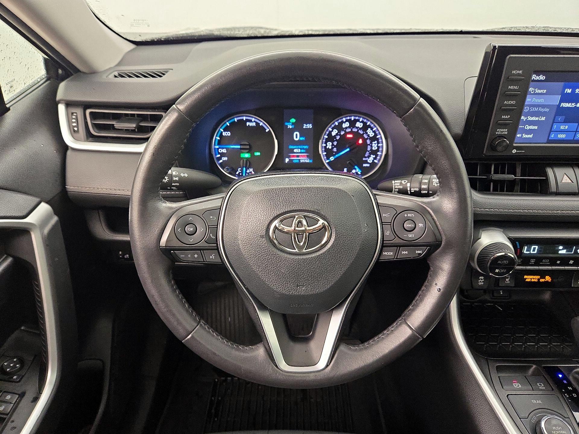 Thumbnail: 2022 Toyota RAV4 - 10