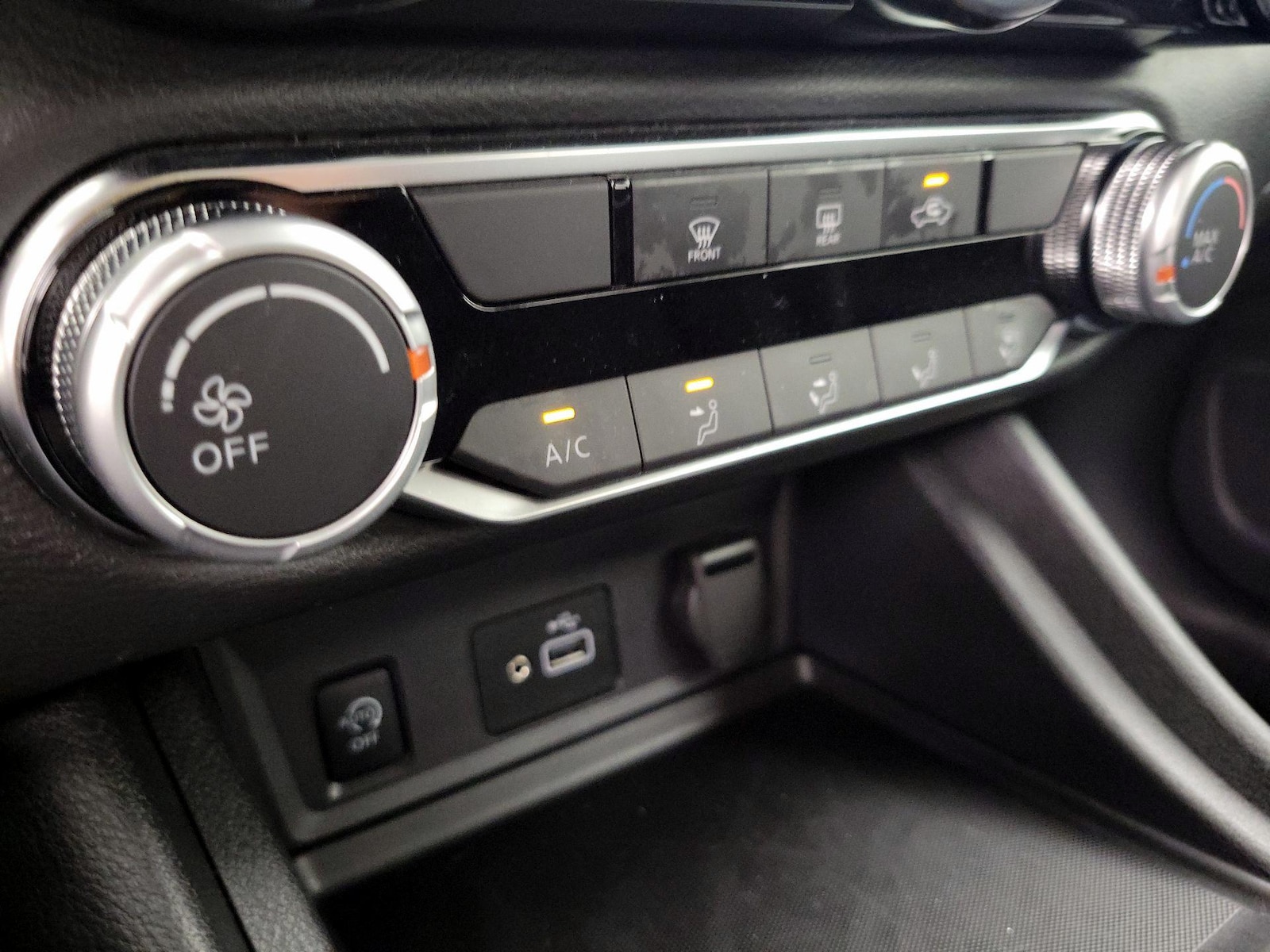2024 Nissan Sentra S - Photo 17