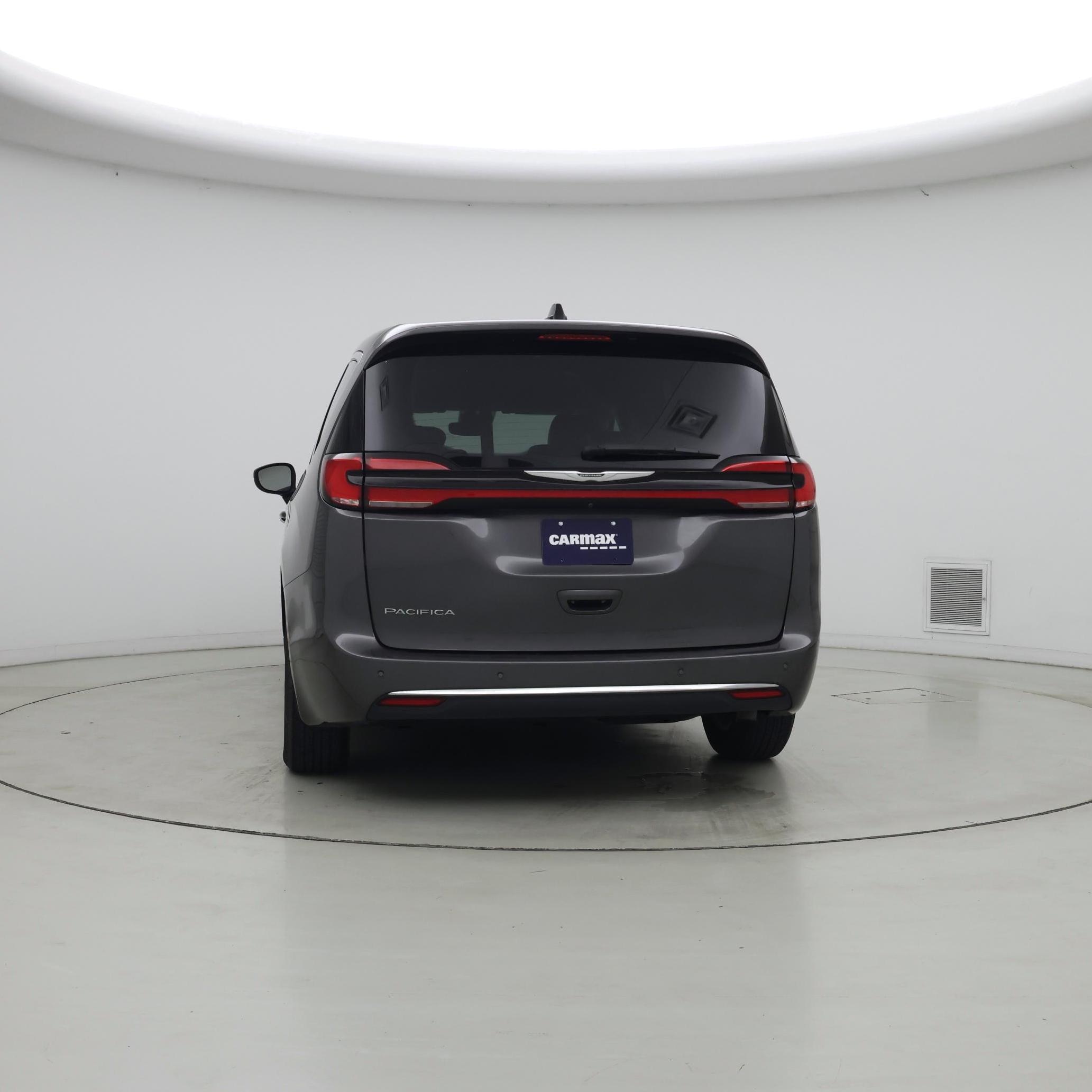 Thumbnail: 2023 Chrysler Pacifica - 6