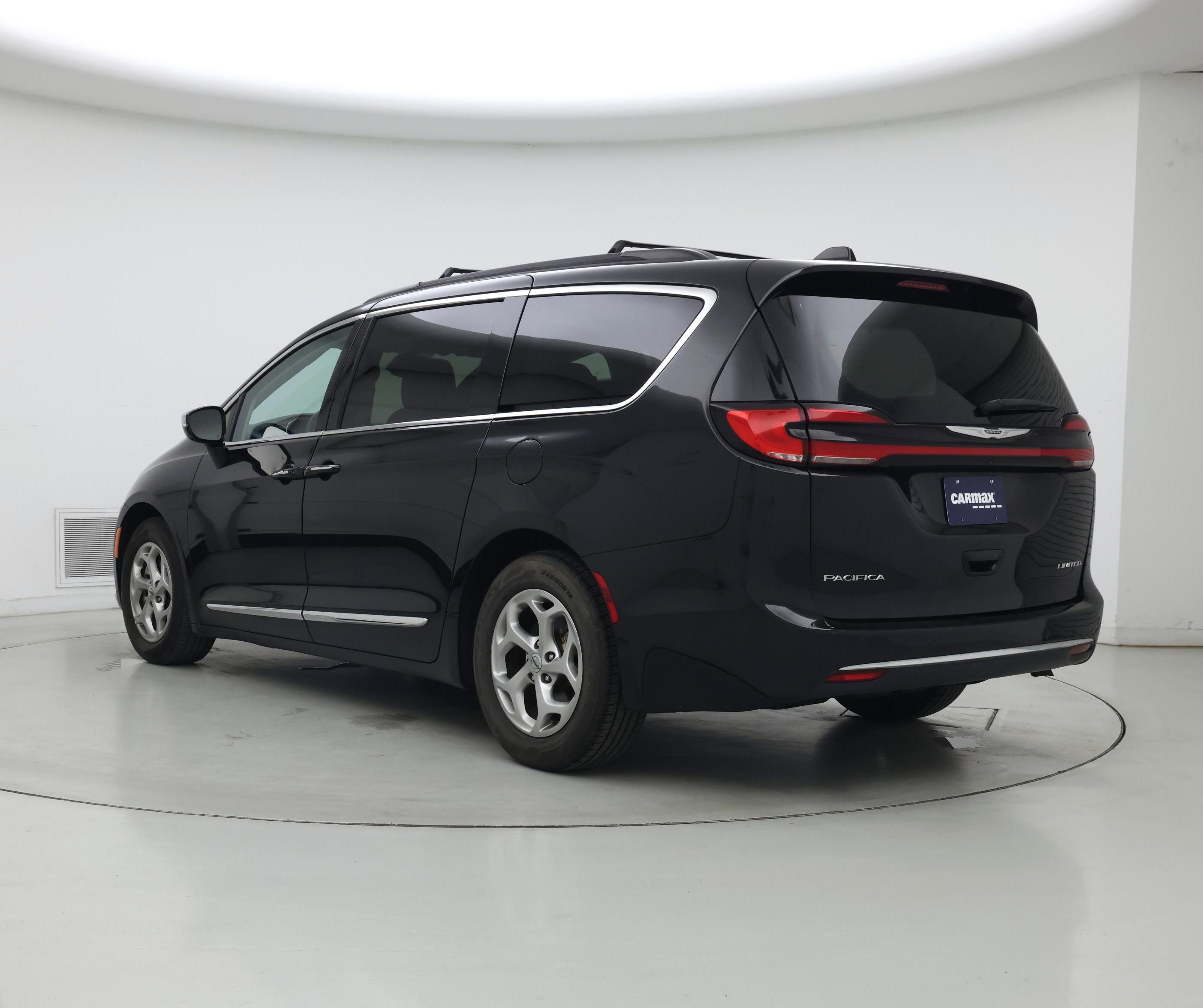 Thumbnail: 2023 Chrysler Pacifica - 2