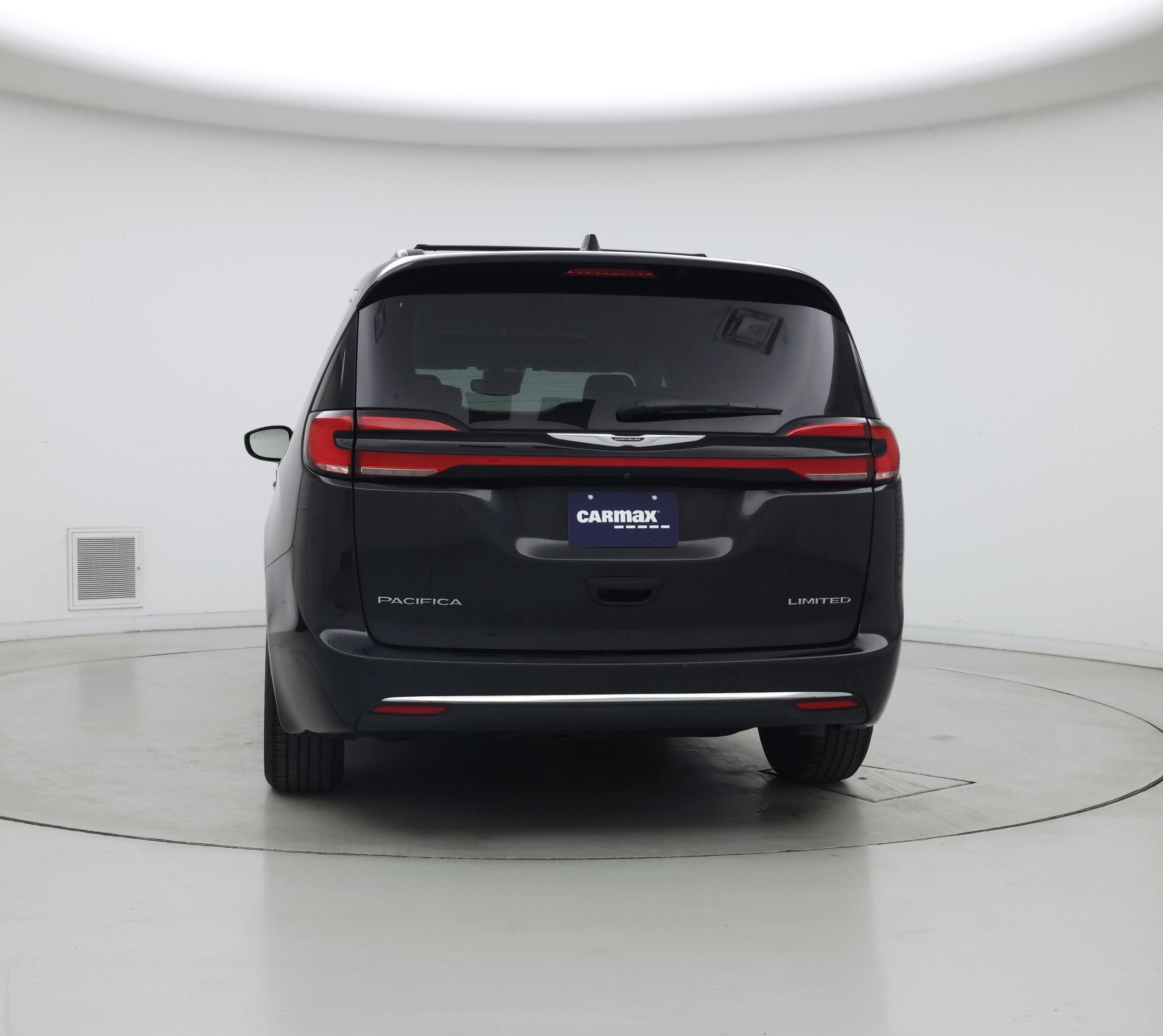Thumbnail: 2023 Chrysler Pacifica - 6
