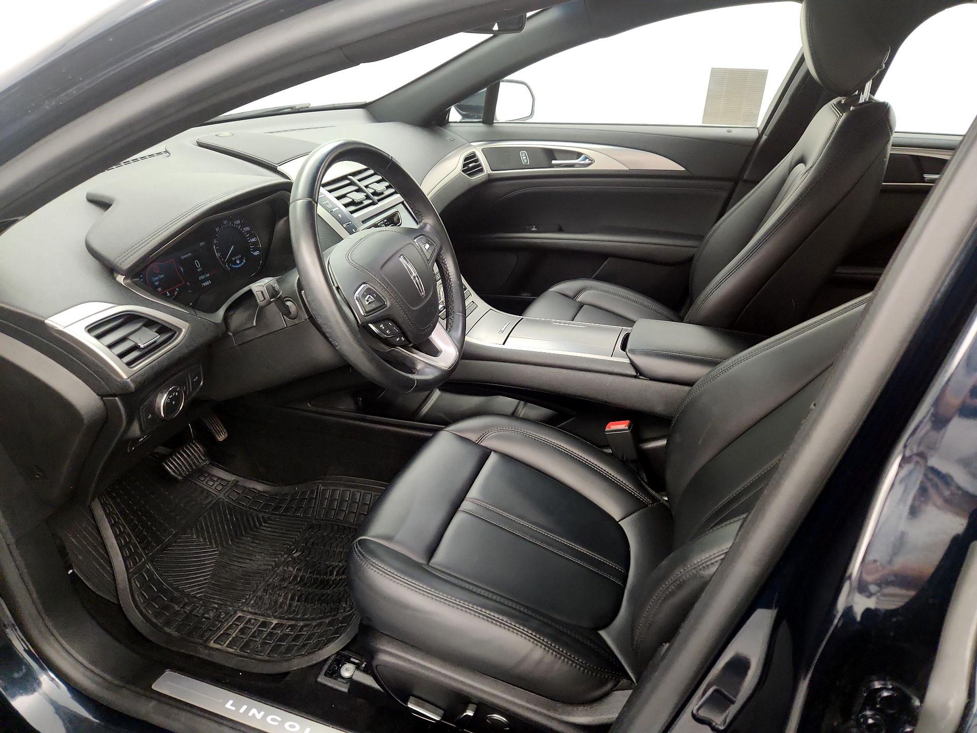 Thumbnail: 2020 Lincoln MKZ - 11